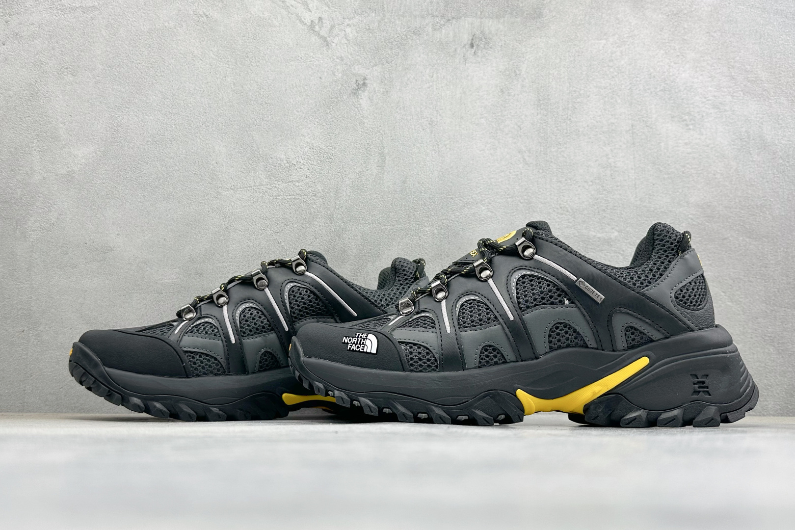 250 北面THE NORTH FACE Hedgeh06 GORE-TEX 舒适百搭 户外防水 低帮徒步鞋 NF0A8ADUKT0-095