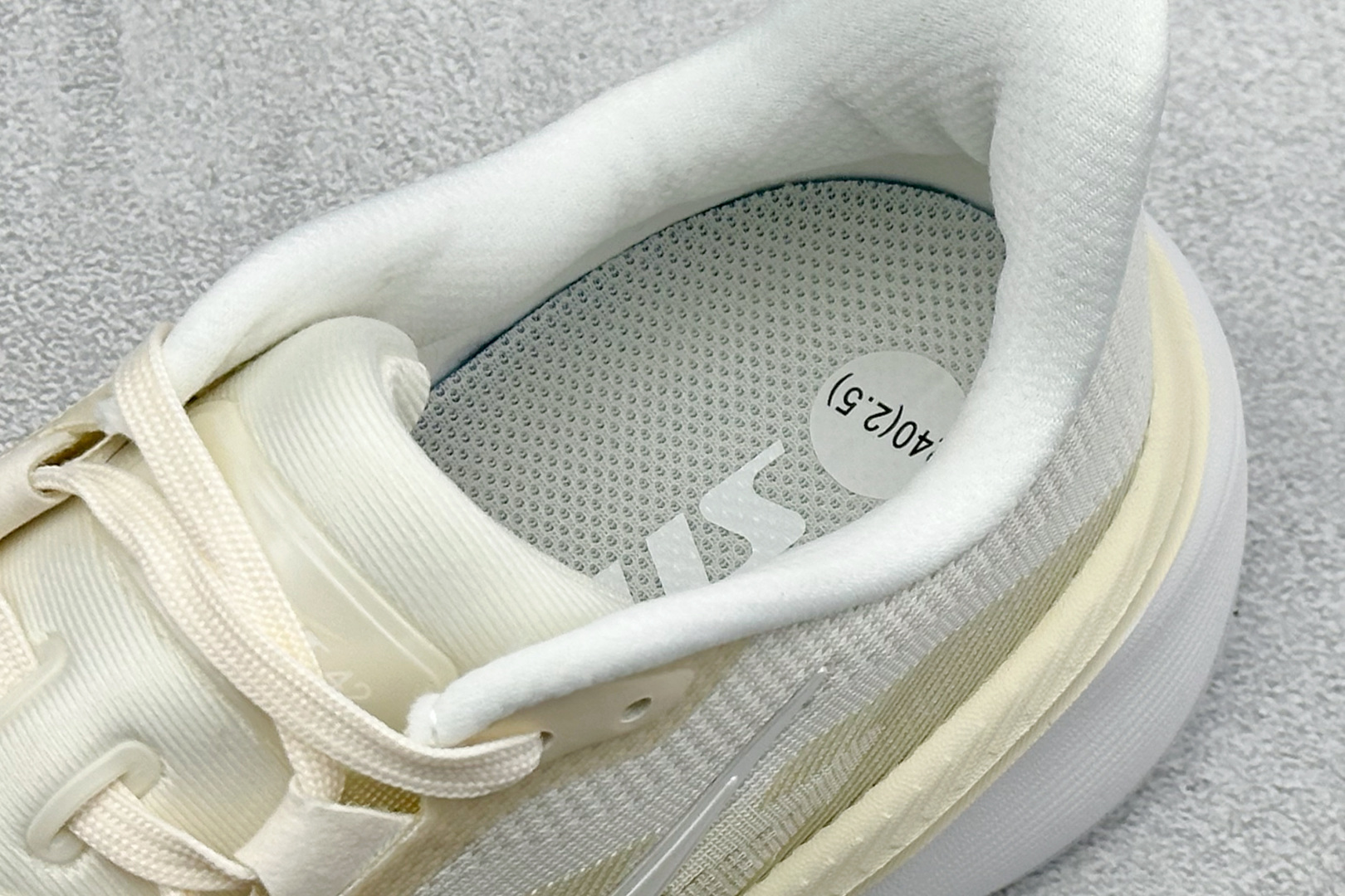 Nike Air Zoom Pegasus 42 耐克网面透气轻便耐磨跑鞋 IB1881-106