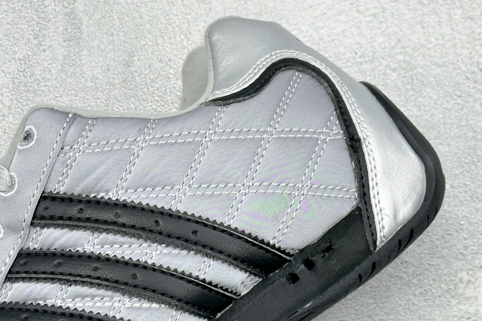 200 Adidas Originals Adiracer Lo 阿迪达斯潮流防滑耐磨休闲跑步鞋 JS0284