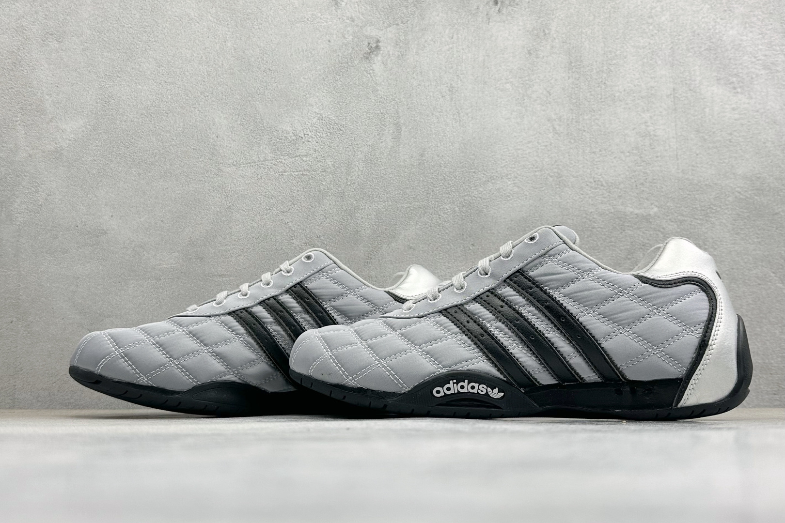 200 Adidas Originals Adiracer Lo 阿迪达斯潮流防滑耐磨休闲跑步鞋 JS0284