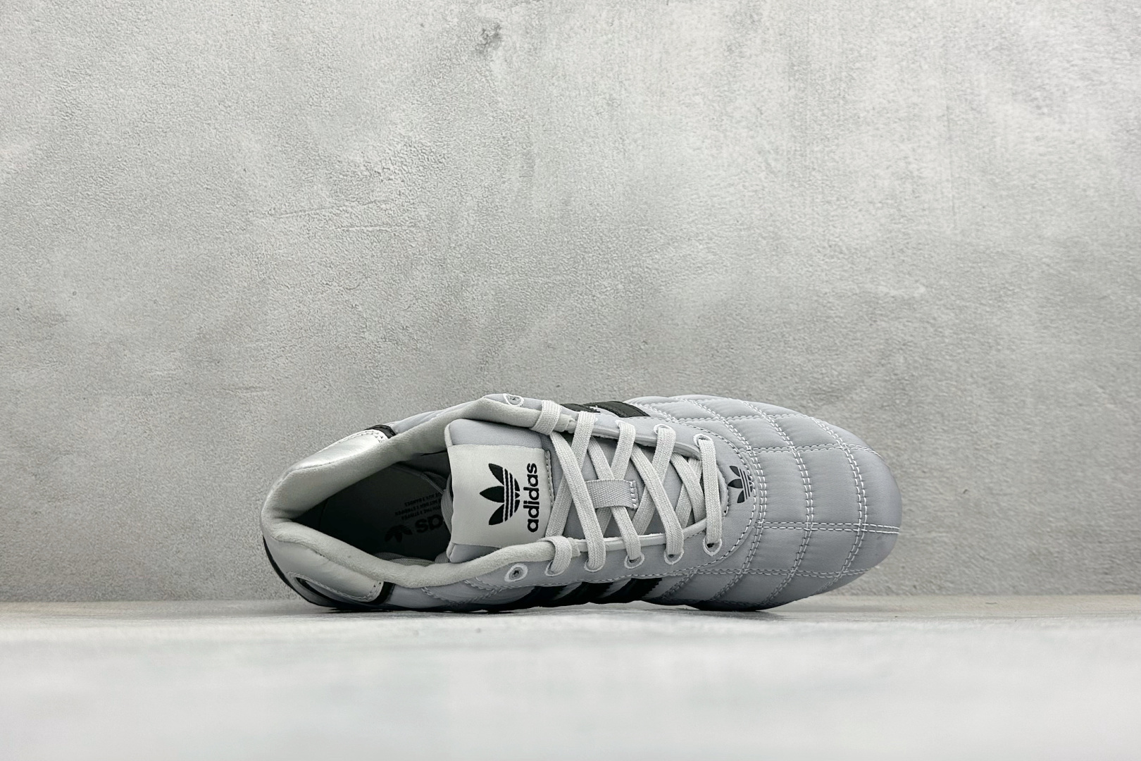 200 Adidas Originals Adiracer Lo 阿迪达斯潮流防滑耐磨休闲跑步鞋 JS0284