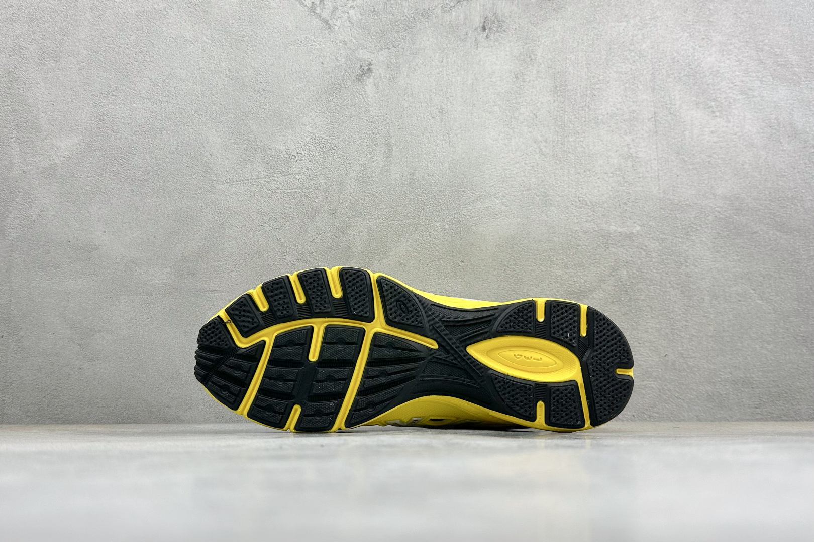 190 Asics UB12-S Gel-SD Lyte 亚瑟士舒适贴合跑步鞋 1203A886-750