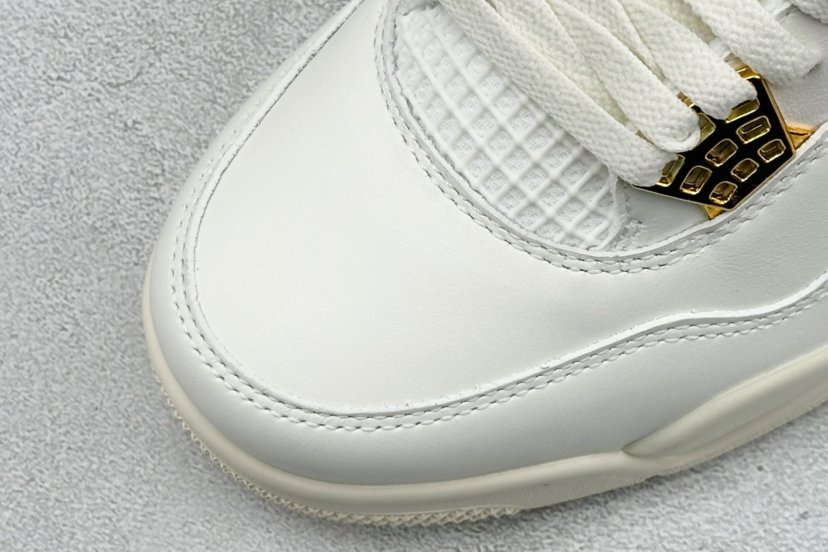 300 F版Jordan Air Jordan 4 “Metallic Gold”白色 AQ9129-170