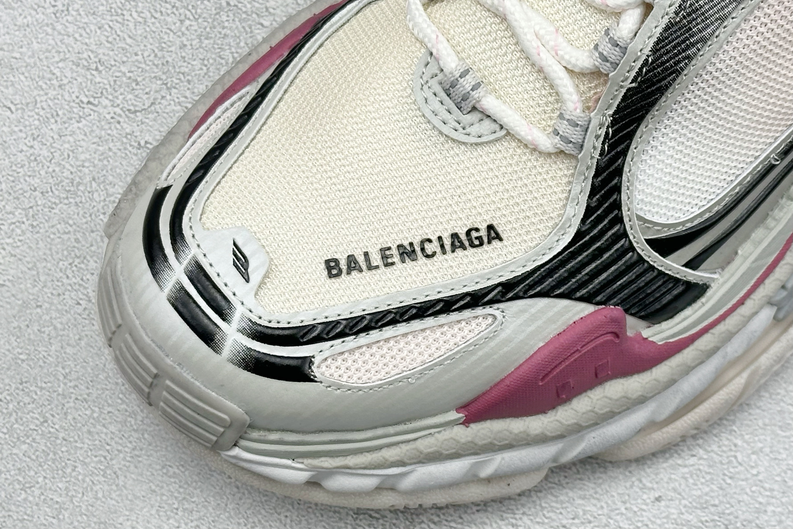 GO版Balenciaga巴黎世家 Triple S .2 Gradient 厚底系带低帮老爹鞋 865851-WTR2G-6800-Top High Quatity Cheap Sneakers Fashion Clothing Clothes Bags handbags Shoes of all Brand wholesale With The best Quality And Beautiful Price from China Factory Chinese suppliers wholesaler seller GO版Balenciaga巴黎世家 Triple S .2 Gradient 厚底系带低帮老爹鞋 865851-WTR2G-6800