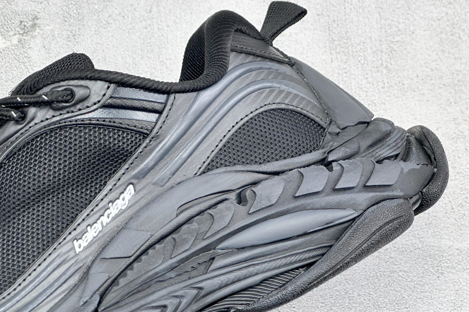 GO版Balenciaga巴黎世家 Triple S .2 Gradient 厚底系带低帮老爹鞋 865849-WTRS2-1011-Top High Quatity Cheap Sneakers Fashion Clothing Clothes Bags handbags Shoes of all Brand wholesale With The best Quality And Beautiful Price from China Factory Chinese suppliers wholesaler seller GO版Balenciaga巴黎世家 Triple S .2 Gradient 厚底系带低帮老爹鞋 865849-WTRS2-1011