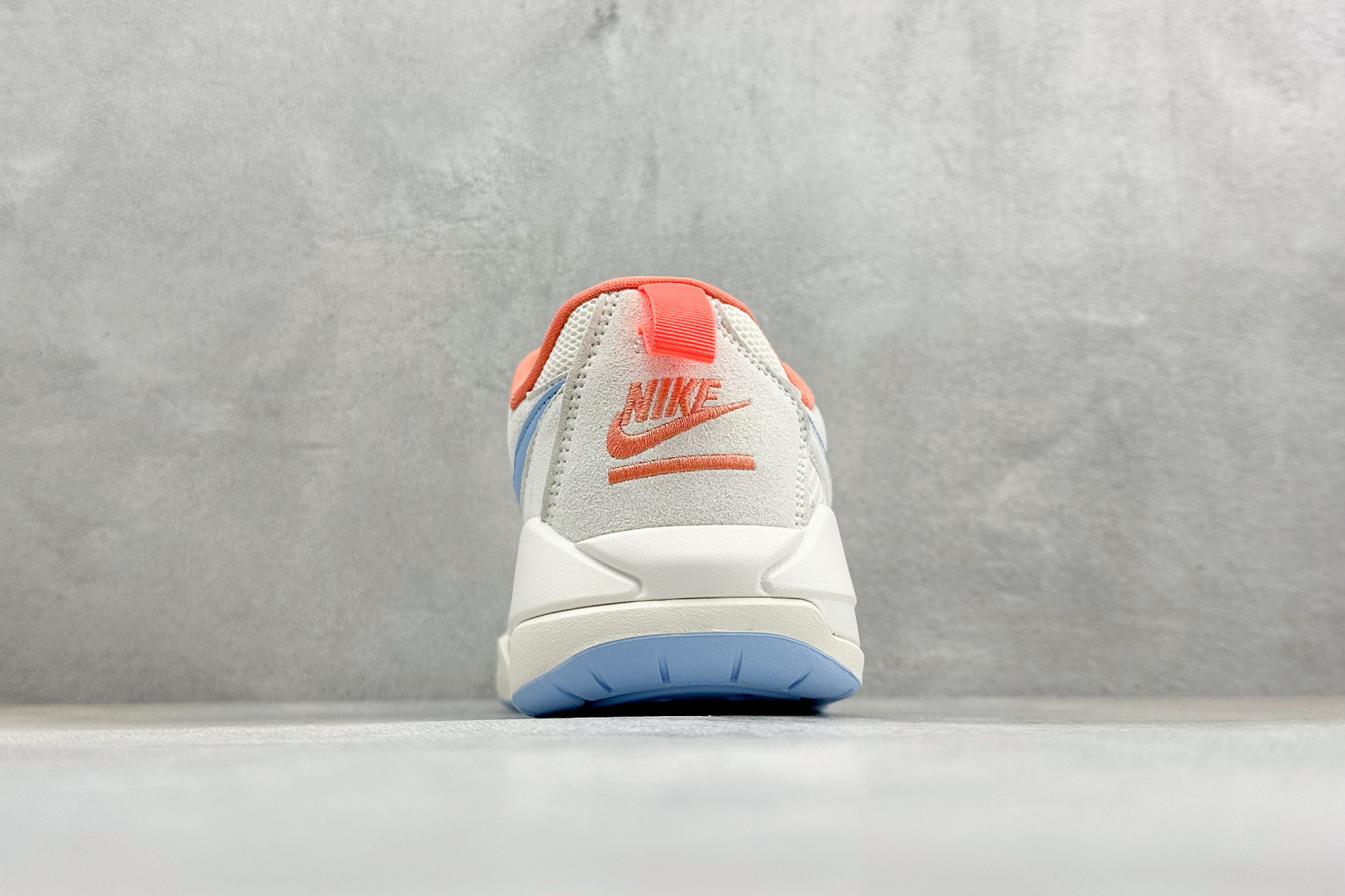 AD版Jordan CMFT ERA 舒适简约低帮运动板鞋 HJ6778-100