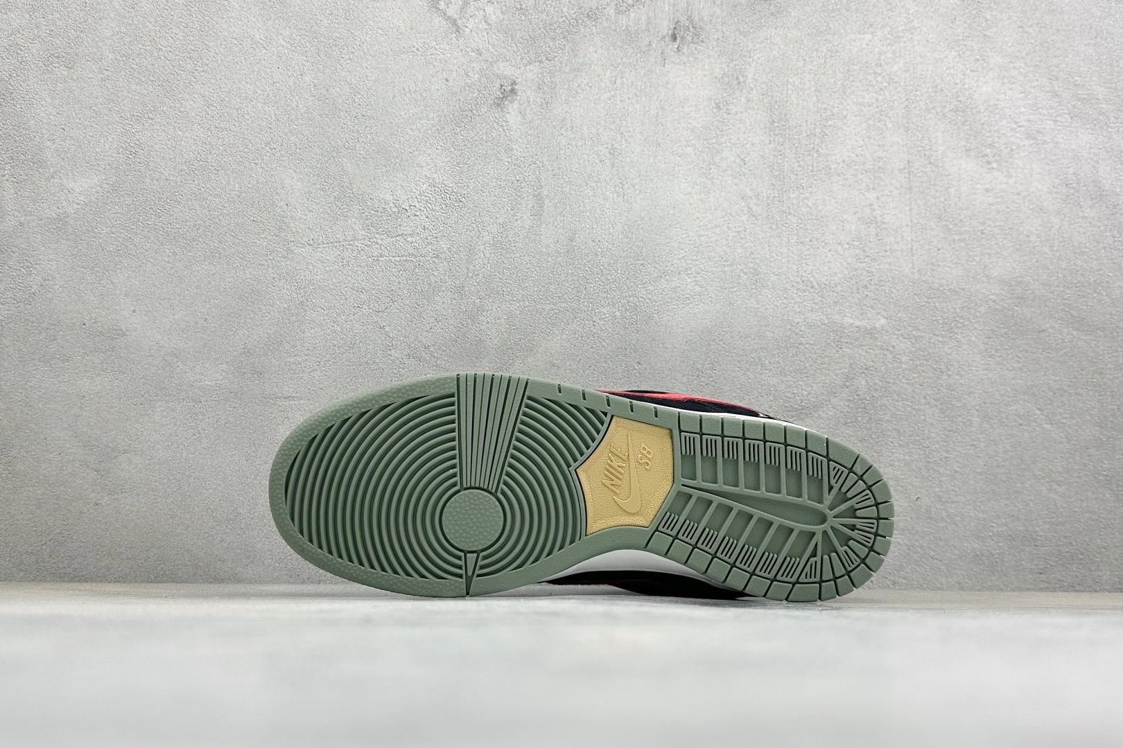 K版Nike SB Dunk Low 黑红 低帮休闲板鞋 HF3063-002