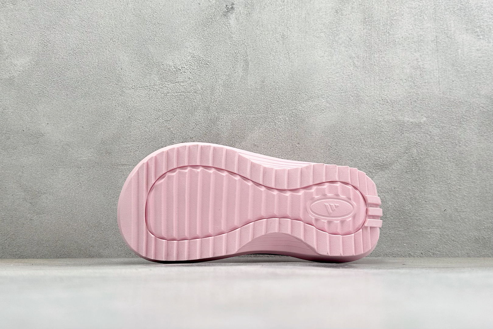 120 Y版Adidas OZWAVE CLozeave CL阿迪达斯 百搭舒适 防磨防滑包头拖鞋 JR6756