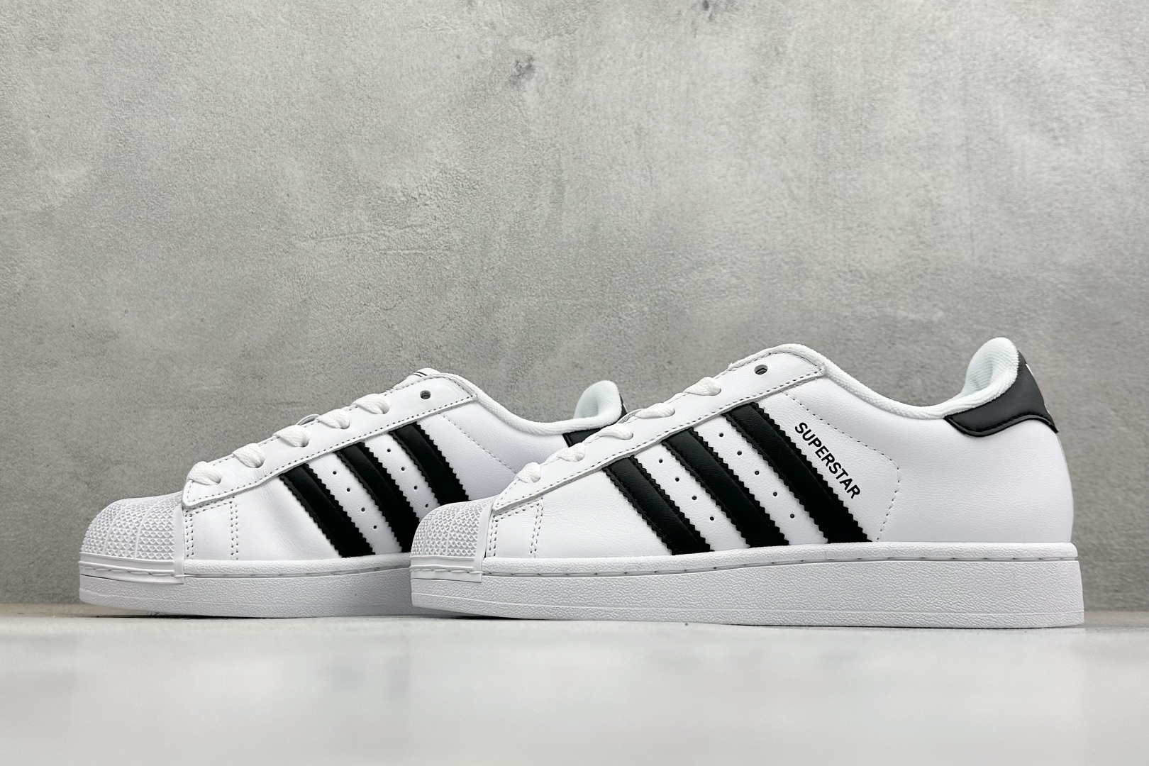 150 HZ版Adidas Originals Superstar II 贝壳头板鞋 IH8659