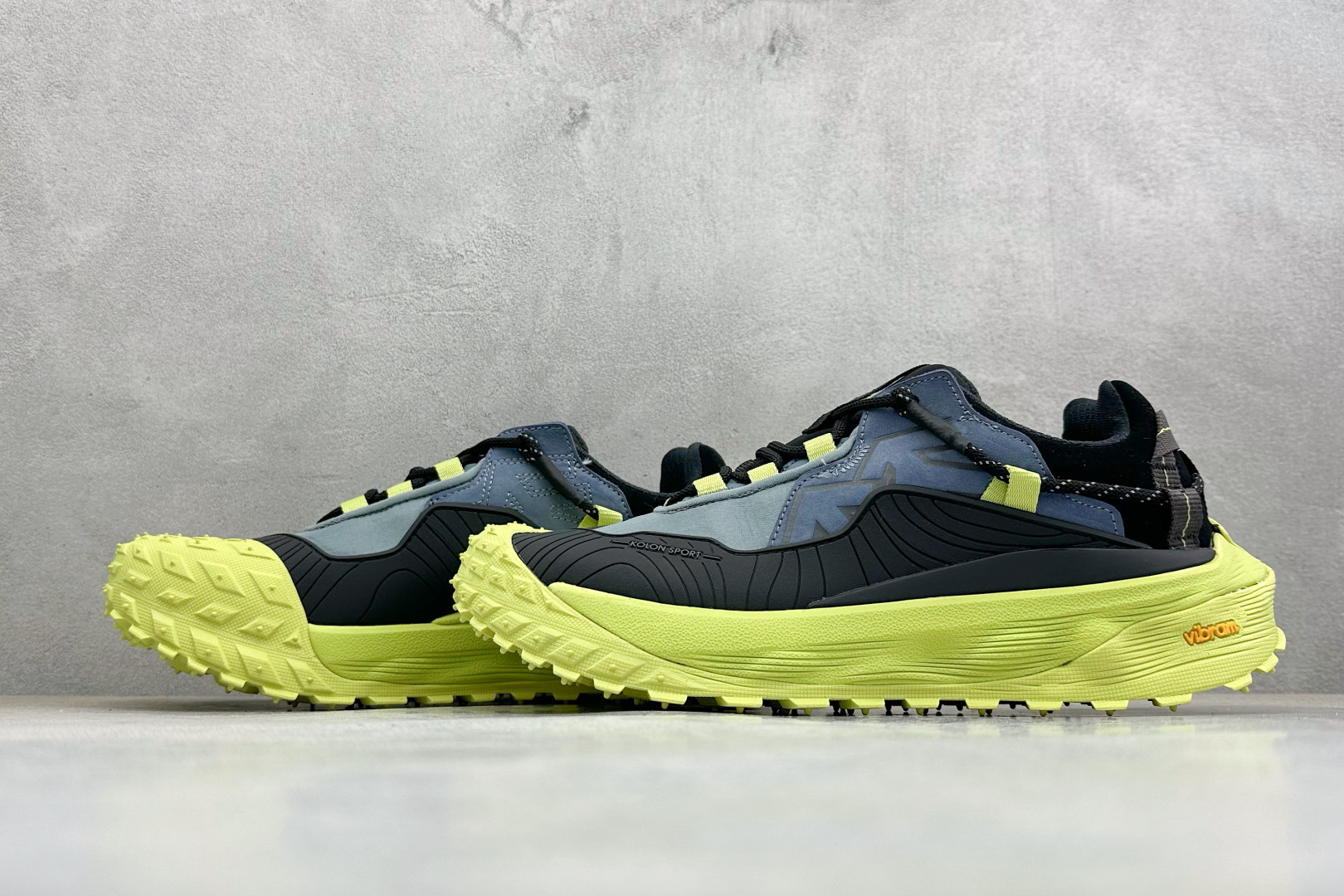 270 C版可隆KOLON SPORT LITCAMP MEGA 时尚舒适 低帮户外功能鞋 LUFG5AT278-DG-Chinese UA Cheap High Quatity Brand Clothes Bags handbags Sneakers wholesale wholesaler seller from China Factory suppliers Fashion Clothing Shoes best Quality Beautiful Price 270 C版可隆KOLON SPORT LITCAMP MEGA 时尚舒适 低帮户外功能鞋 LUFG5AT278-DG