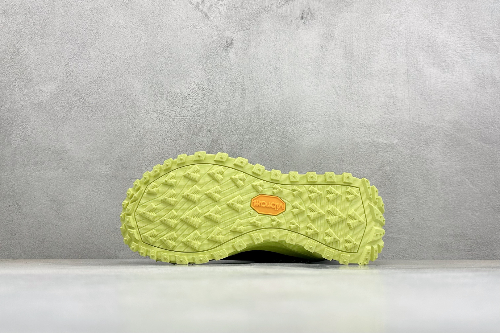 270 C版可隆KOLON SPORT LITCAMP MEGA 时尚舒适 低帮户外功能鞋 LUFG5AT278-DG-Chinese UA Cheap High Quatity Brand Clothes Bags handbags Sneakers wholesale wholesaler seller from China Factory suppliers Fashion Clothing Shoes best Quality Beautiful Price 270 C版可隆KOLON SPORT LITCAMP MEGA 时尚舒适 低帮户外功能鞋 LUFG5AT278-DG