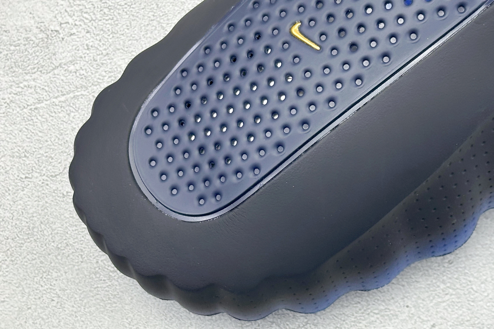 Nike Mind 001 神经科学足底按摩拖鞋 HQ4307-400 晶洞黑篮-Top High Quatity Cheap Sneakers Fashion Clothing Clothes Bags handbags Shoes of all Brand wholesale With The best Quality And Beautiful Price from China Factory Chinese suppliers wholesaler seller Nike Mind 001 神经科学足底按摩拖鞋 HQ4307-400 晶洞黑篮