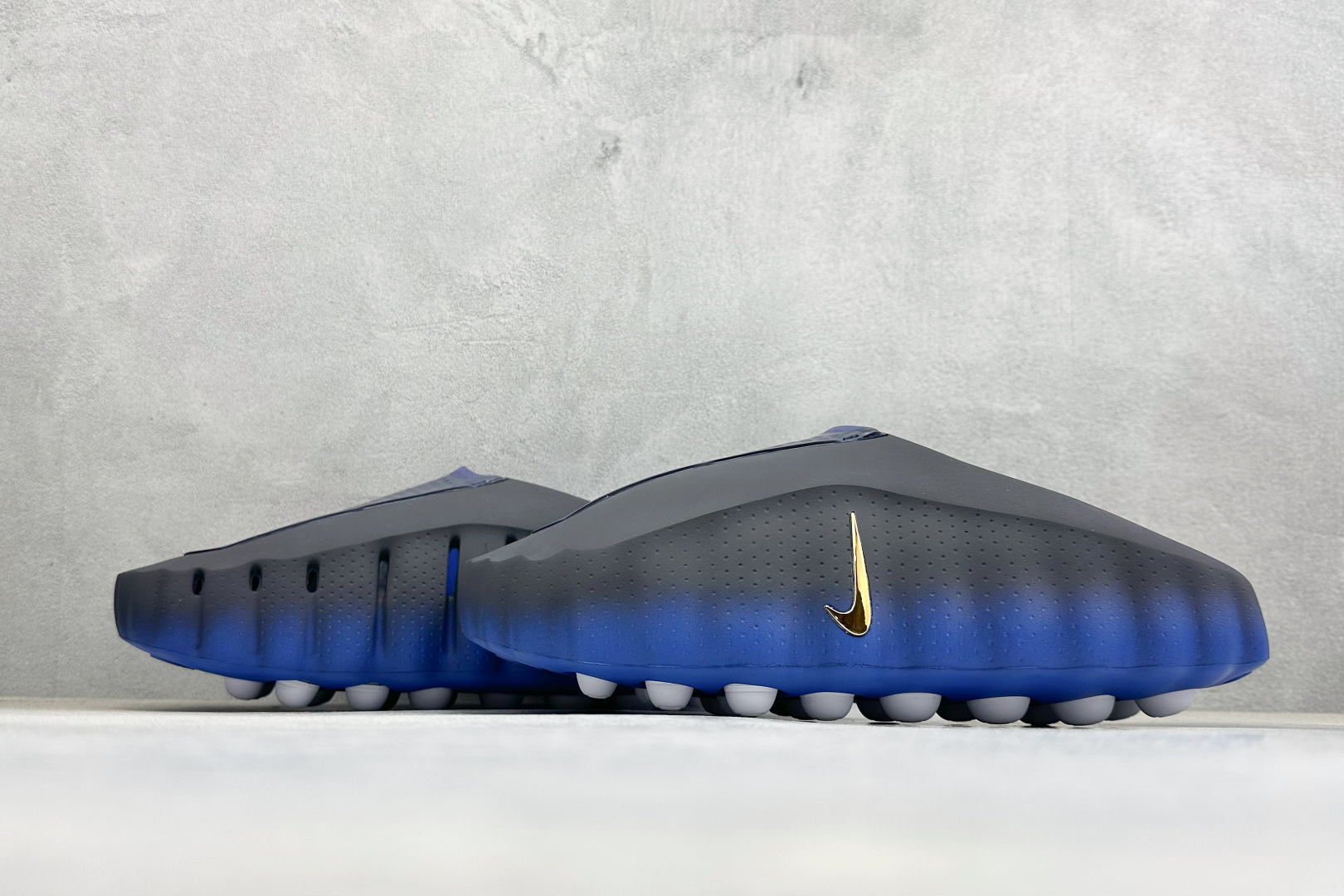 Nike Mind 001 神经科学足底按摩拖鞋 HQ4307-400 晶洞黑篮-Top High Quatity Cheap Sneakers Fashion Clothing Clothes Bags handbags Shoes of all Brand wholesale With The best Quality And Beautiful Price from China Factory Chinese suppliers wholesaler seller Nike Mind 001 神经科学足底按摩拖鞋 HQ4307-400 晶洞黑篮