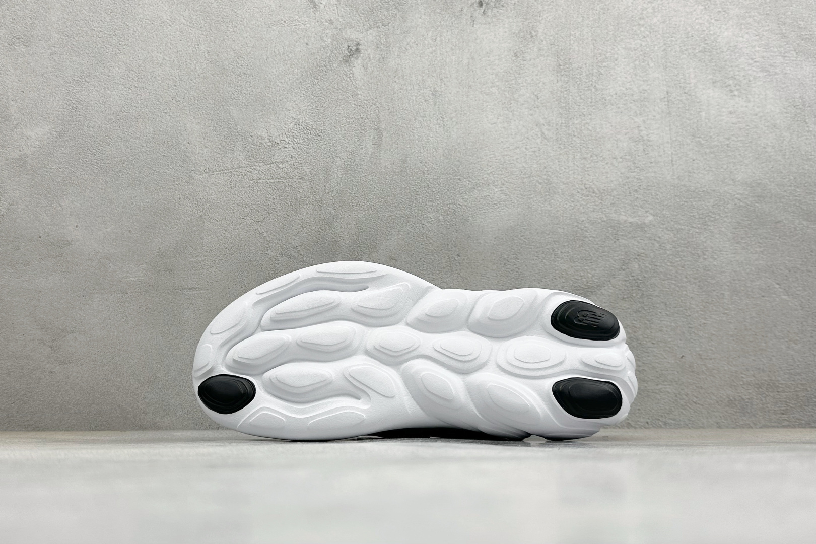 New Balance Fresh Foam RCVRY SPT v4 舒适简约贴合 低帮训练鞋 RCVRYTK4-Top High Quatity Cheap Sneakers Fashion Clothing Clothes Bags handbags Shoes of all Brand wholesale With The best Quality And Beautiful Price from China Factory Chinese suppliers wholesaler seller New Balance Fresh Foam RCVRY SPT v4 舒适简约贴合 低帮训练鞋 RCVRYTK4