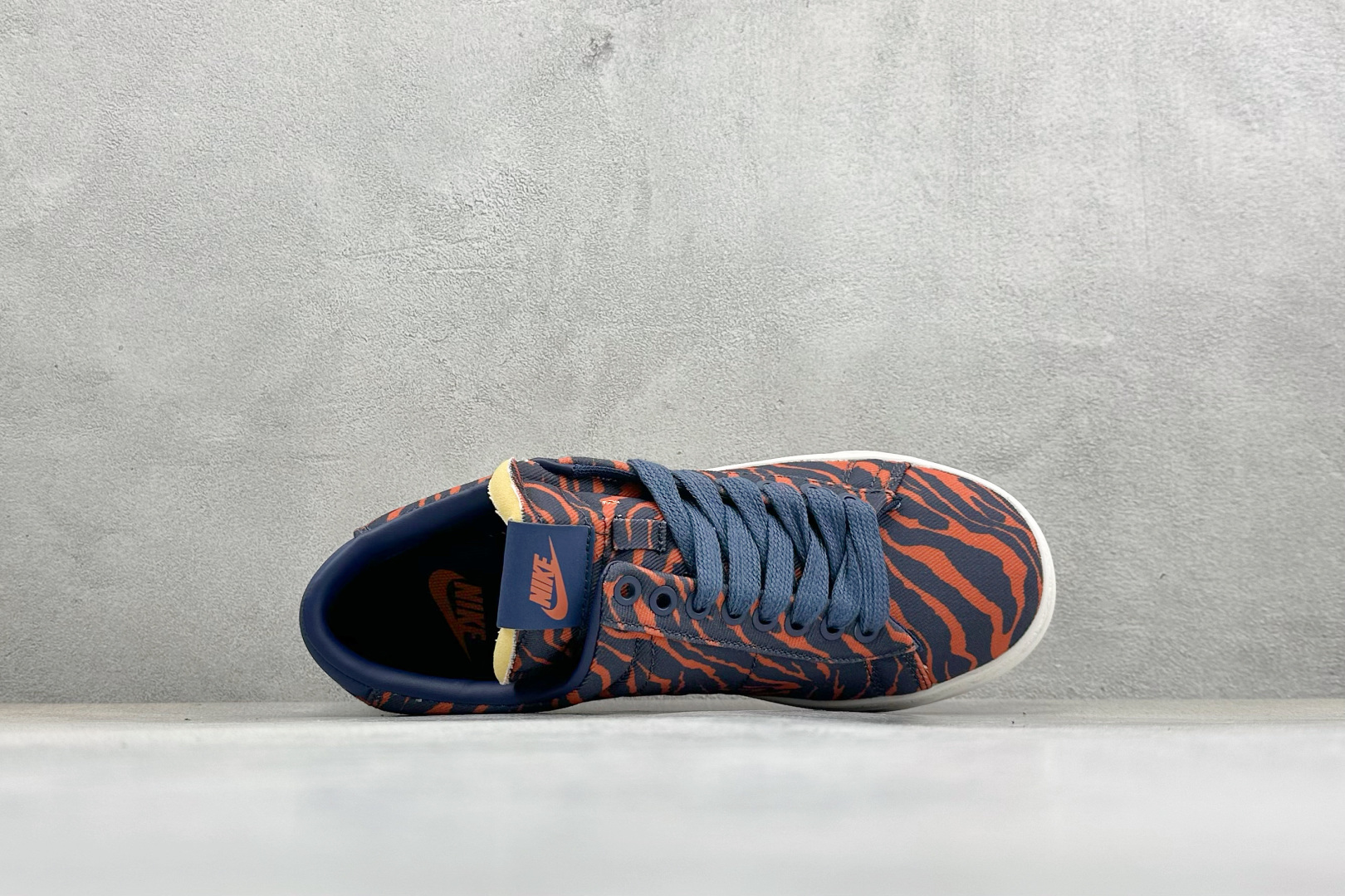 PG版Devin Booker x Nike Blazer Low Detroit Tigers 布克联名 HQ2054-801-Top High Quatity Cheap Sneakers Fashion Clothing Clothes Bags handbags Shoes of all Brand wholesale With The best Quality And Beautiful Price from China Factory Chinese suppliers wholesaler seller PG版Devin Booker x Nike Blazer Low Detroit Tigers 布克联名 HQ2054-801