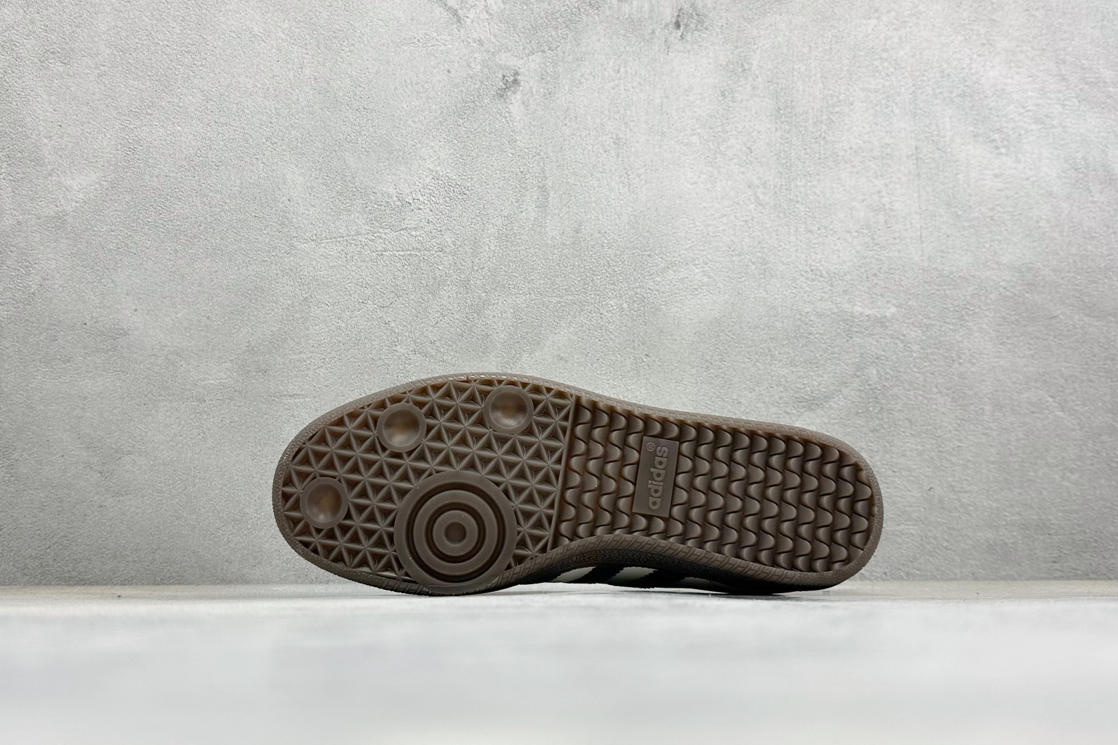 HZ版Adidas Originals Samba 阿迪达斯三叶草 桑巴舞系列绅士德训足球风百搭低帮休闲运动板鞋 IH6627-Top High Quatity Cheap Sneakers Fashion Clothing Clothes Bags handbags Shoes of all Brand wholesale With The best Quality And Beautiful Price from China Factory Chinese suppliers wholesaler seller HZ版Adidas Originals Samba 阿迪达斯三叶草 桑巴舞系列绅士德训足球风百搭低帮休闲运动板鞋 IH6627
