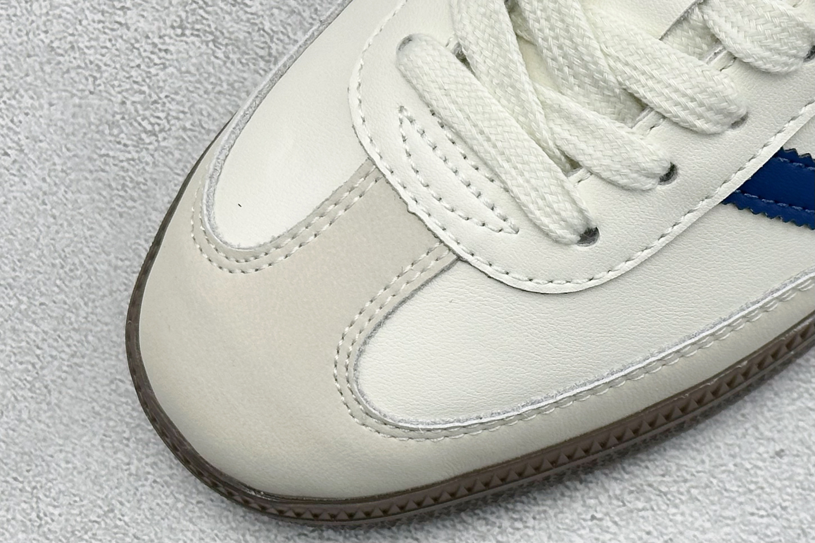 HZ版Adidas Originals Samba 阿迪达斯三叶草 桑巴舞系列绅士德训足球风百搭低帮休闲运动板鞋 IH6627-Top High Quatity Cheap Sneakers Fashion Clothing Clothes Bags handbags Shoes of all Brand wholesale With The best Quality And Beautiful Price from China Factory Chinese suppliers wholesaler seller HZ版Adidas Originals Samba 阿迪达斯三叶草 桑巴舞系列绅士德训足球风百搭低帮休闲运动板鞋 IH6627