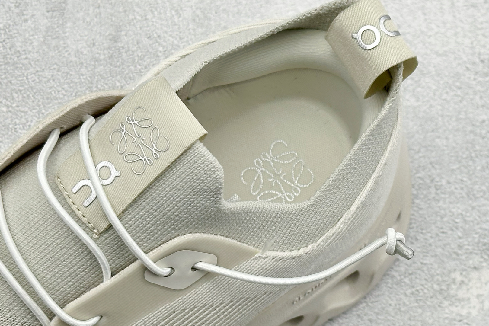 XF版LOEWE x On Cloudtilt 昂跑罗意威联名 圆头系带生活休闲鞋 3MD30330554-Top High Quatity Cheap Sneakers Fashion Clothing Clothes Bags handbags Shoes of all Brand wholesale With The best Quality And Beautiful Price from China Factory Chinese suppliers wholesaler seller XF版LOEWE x On Cloudtilt 昂跑罗意威联名 圆头系带生活休闲鞋 3MD30330554
