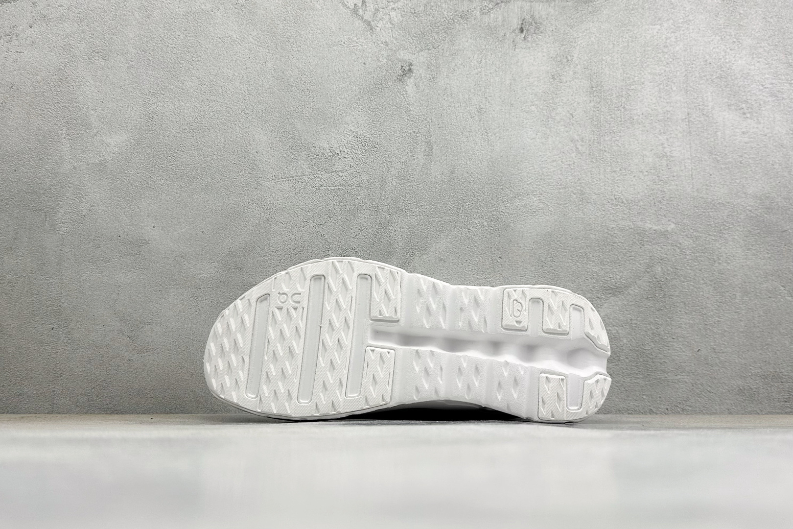 XF版LOEWE x On Cloudtilt 昂跑罗意威联名 圆头系带生活休闲鞋 3MD30330108-Top High Quatity Cheap Sneakers Fashion Clothing Clothes Bags handbags Shoes of all Brand wholesale With The best Quality And Beautiful Price from China Factory Chinese suppliers wholesaler seller XF版LOEWE x On Cloudtilt 昂跑罗意威联名 圆头系带生活休闲鞋 3MD30330108