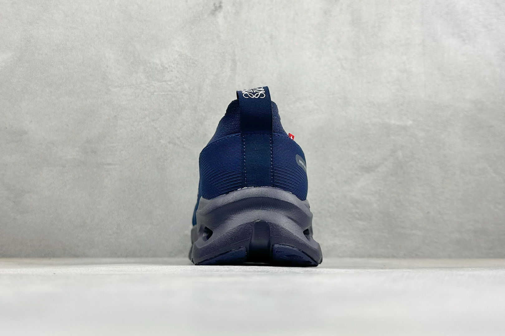 XF版LOEWE x On Cloudtilt 昂跑罗意威联名 圆头系带生活休闲鞋 M929282X15-5887-Top High Quatity Cheap Sneakers Fashion Clothing Clothes Bags handbags Shoes of all Brand wholesale With The best Quality And Beautiful Price from China Factory Chinese suppliers wholesaler seller XF版LOEWE x On Cloudtilt 昂跑罗意威联名 圆头系带生活休闲鞋 M929282X15-5887