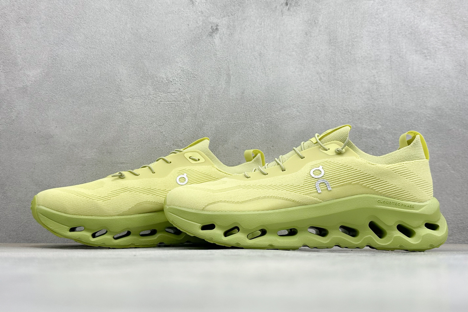 XF版LOEWE x On Cloudtilt 昂跑罗意威联名 圆头系带生活休闲鞋 3MD3033-Top High Quatity Cheap Sneakers Fashion Clothing Clothes Bags handbags Shoes of all Brand wholesale With The best Quality And Beautiful Price from China Factory Chinese suppliers wholesaler seller XF版LOEWE x On Cloudtilt 昂跑罗意威联名 圆头系带生活休闲鞋 3MD3033