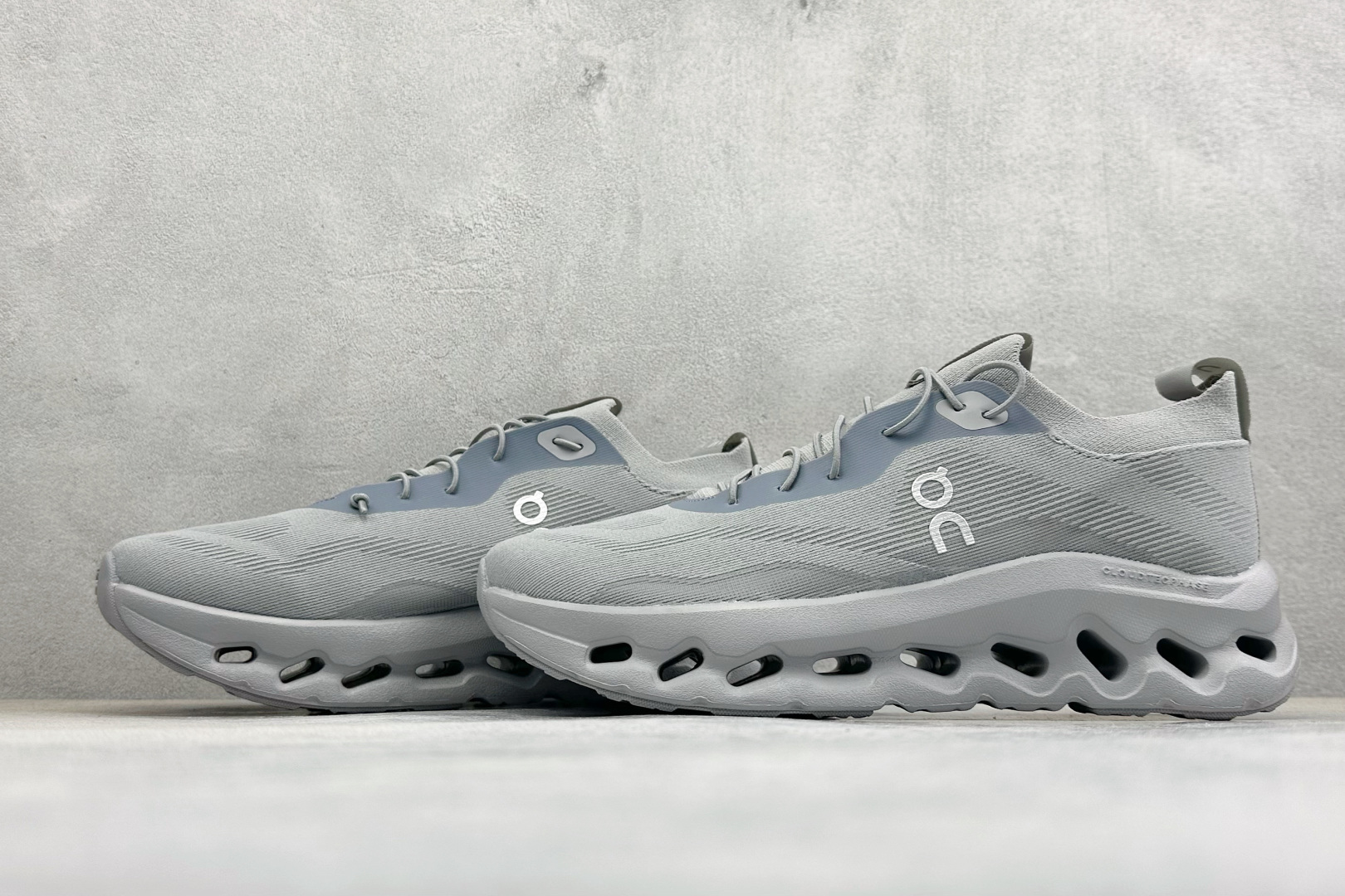XF版LOEWE x On Cloudtilt 昂跑罗意威联名 圆头系带生活休闲鞋 3MD3033-Top High Quatity Cheap Sneakers Fashion Clothing Clothes Bags handbags Shoes of all Brand wholesale With The best Quality And Beautiful Price from China Factory Chinese suppliers wholesaler seller XF版LOEWE x On Cloudtilt 昂跑罗意威联名 圆头系带生活休闲鞋 3MD3033