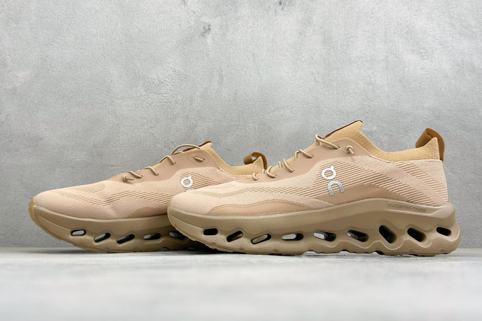 XF版LOEWE x On Cloudtilt 昂跑罗意威联名 圆头系带生活休闲鞋 3MD3033-Top High Quatity Cheap Sneakers Fashion Clothing Clothes Bags handbags Shoes of all Brand wholesale With The best Quality And Beautiful Price from China Factory Chinese suppliers wholesaler seller XF版LOEWE x On Cloudtilt 昂跑罗意威联名 圆头系带生活休闲鞋 3MD3033