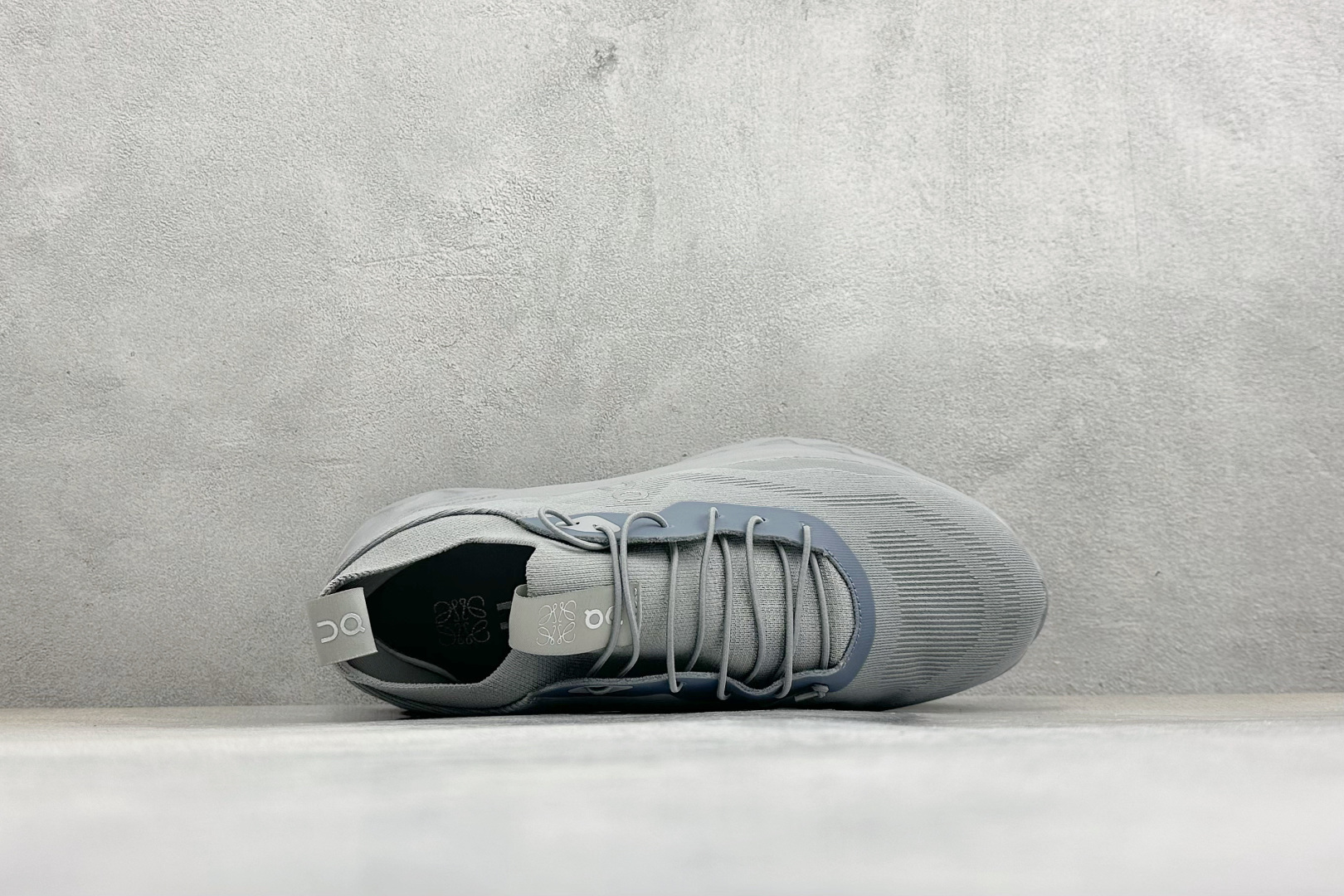 XF版LOEWE x On Cloudtilt 昂跑罗意威联名 圆头系带生活休闲鞋 3MD3033-Top High Quatity Cheap Sneakers Fashion Clothing Clothes Bags handbags Shoes of all Brand wholesale With The best Quality And Beautiful Price from China Factory Chinese suppliers wholesaler seller XF版LOEWE x On Cloudtilt 昂跑罗意威联名 圆头系带生活休闲鞋 3MD3033