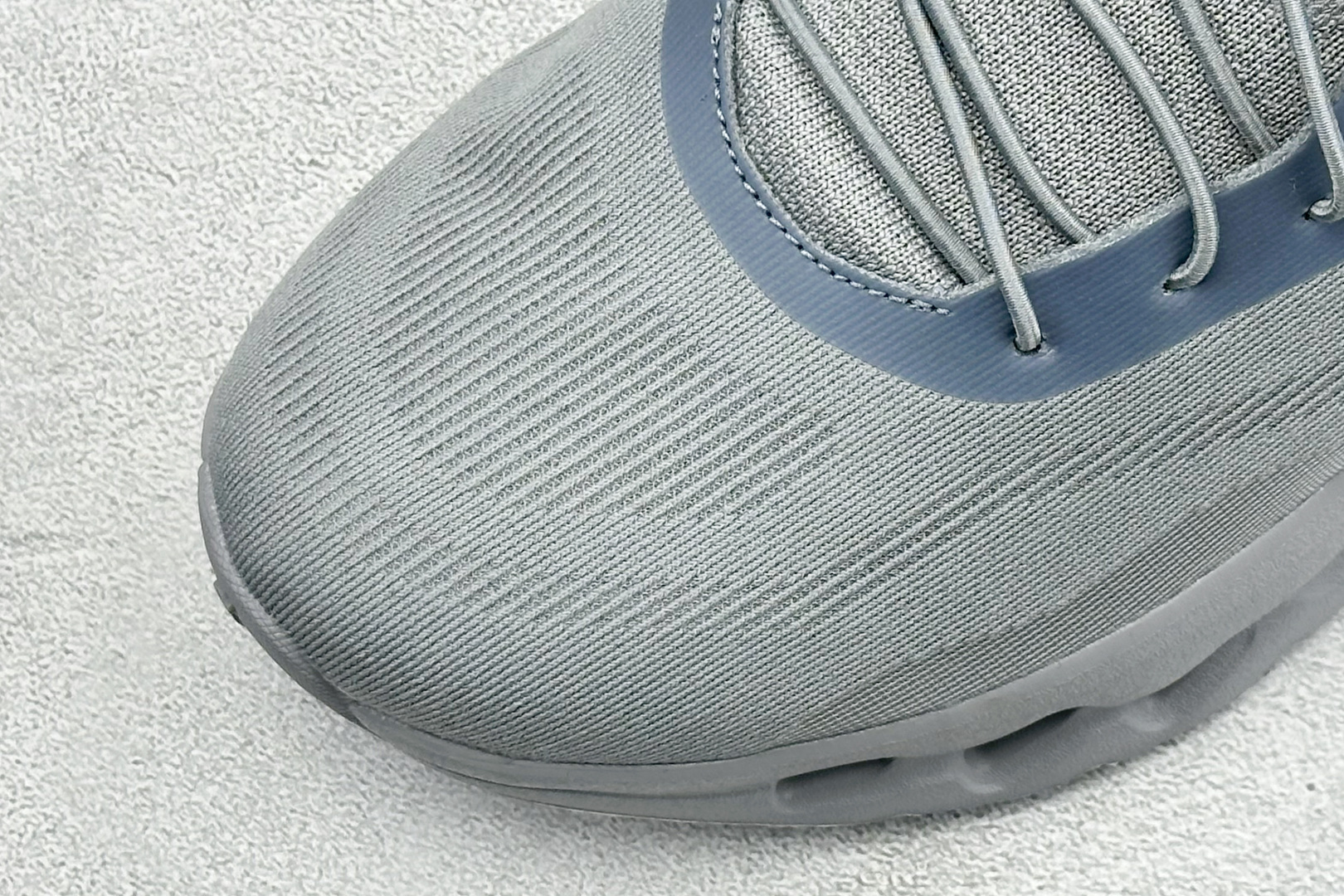 XF版LOEWE x On Cloudtilt 昂跑罗意威联名 圆头系带生活休闲鞋 3MD3033-Top High Quatity Cheap Sneakers Fashion Clothing Clothes Bags handbags Shoes of all Brand wholesale With The best Quality And Beautiful Price from China Factory Chinese suppliers wholesaler seller XF版LOEWE x On Cloudtilt 昂跑罗意威联名 圆头系带生活休闲鞋 3MD3033