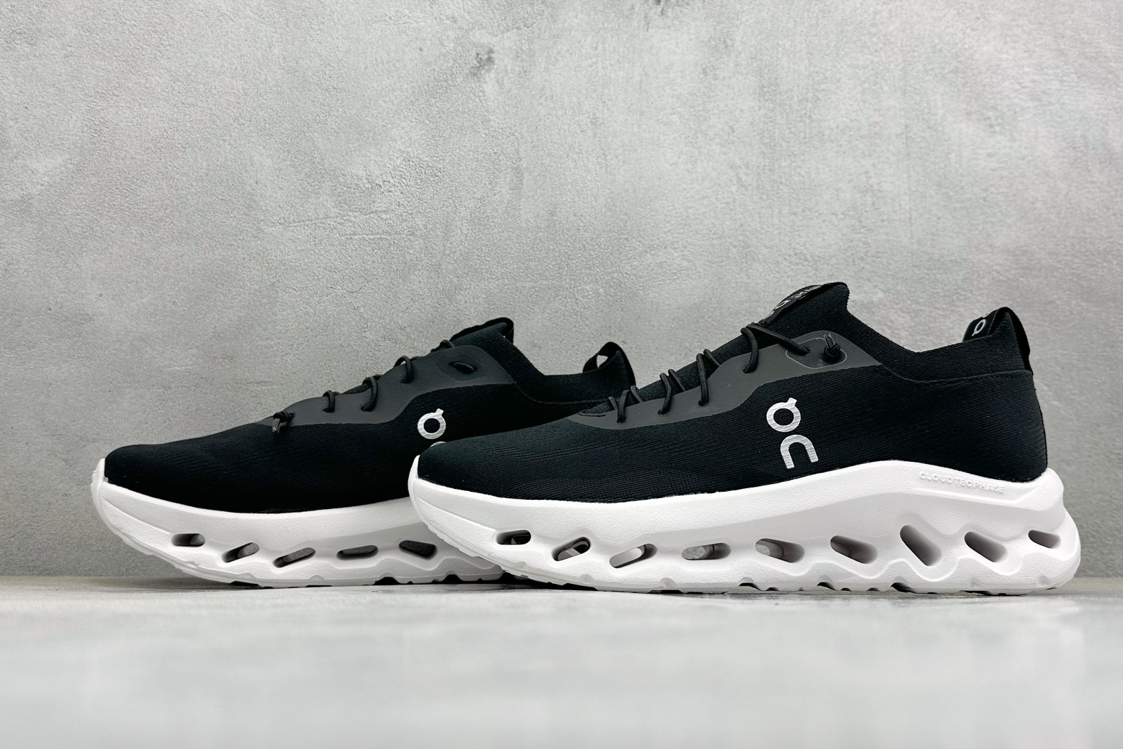 XF版LOEWE x On Cloudtilt 昂跑罗意威联名 圆头系带生活休闲鞋 3MD3033-Top High Quatity Cheap Sneakers Fashion Clothing Clothes Bags handbags Shoes of all Brand wholesale With The best Quality And Beautiful Price from China Factory Chinese suppliers wholesaler seller XF版LOEWE x On Cloudtilt 昂跑罗意威联名 圆头系带生活休闲鞋 3MD3033