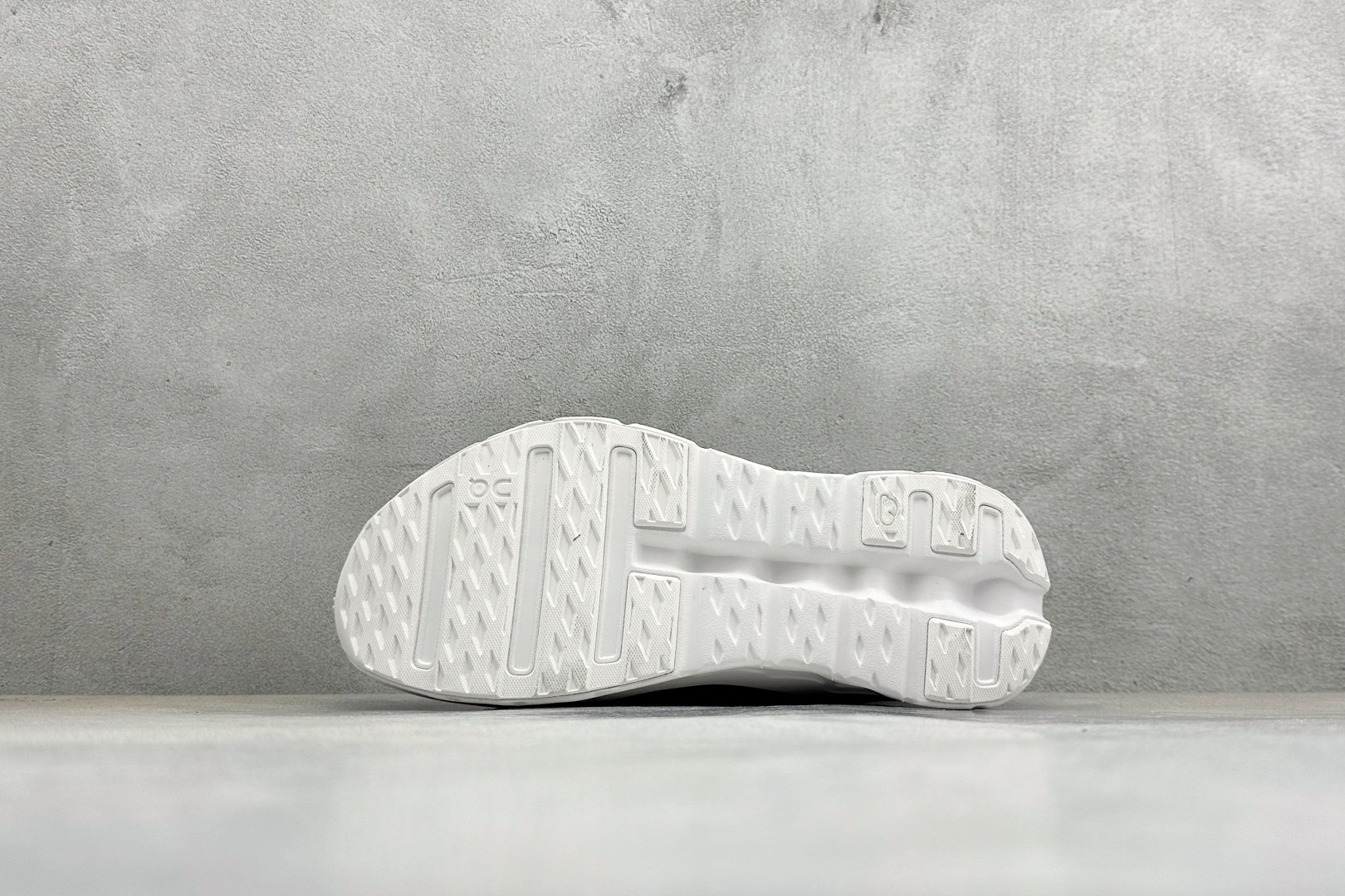 XF版LOEWE x On Cloudtilt 昂跑罗意威联名 圆头系带生活休闲鞋 3MD3033-Top High Quatity Cheap Sneakers Fashion Clothing Clothes Bags handbags Shoes of all Brand wholesale With The best Quality And Beautiful Price from China Factory Chinese suppliers wholesaler seller XF版LOEWE x On Cloudtilt 昂跑罗意威联名 圆头系带生活休闲鞋 3MD3033
