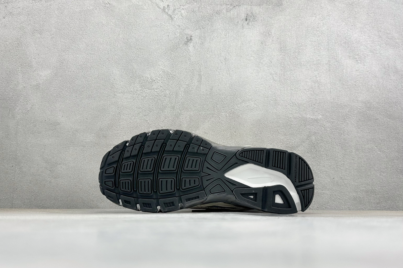 NIKE INITIATOR创始者系列复古休闲运动舒适跑鞋 IB4595-001