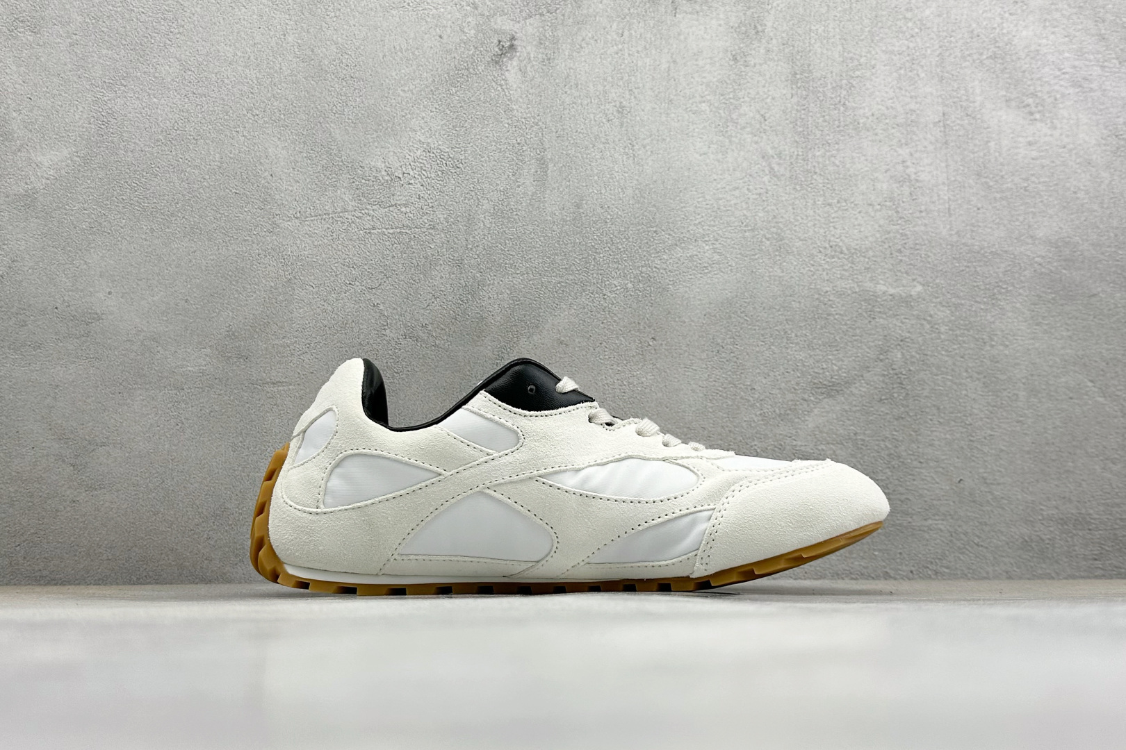 S版BOTTEGA VENETA Orbit Runner BV葆蝶家时尚休闲王一博同款老爹鞋运动鞋 851621V3MS2-Top High Quatity Cheap Sneakers Fashion Clothing Clothes Bags handbags Shoes of all Brand wholesale With The best Quality And Beautiful Price from China Factory Chinese suppliers wholesaler seller S版BOTTEGA VENETA Orbit Runner BV葆蝶家时尚休闲王一博同款老爹鞋运动鞋 851621V3MS2