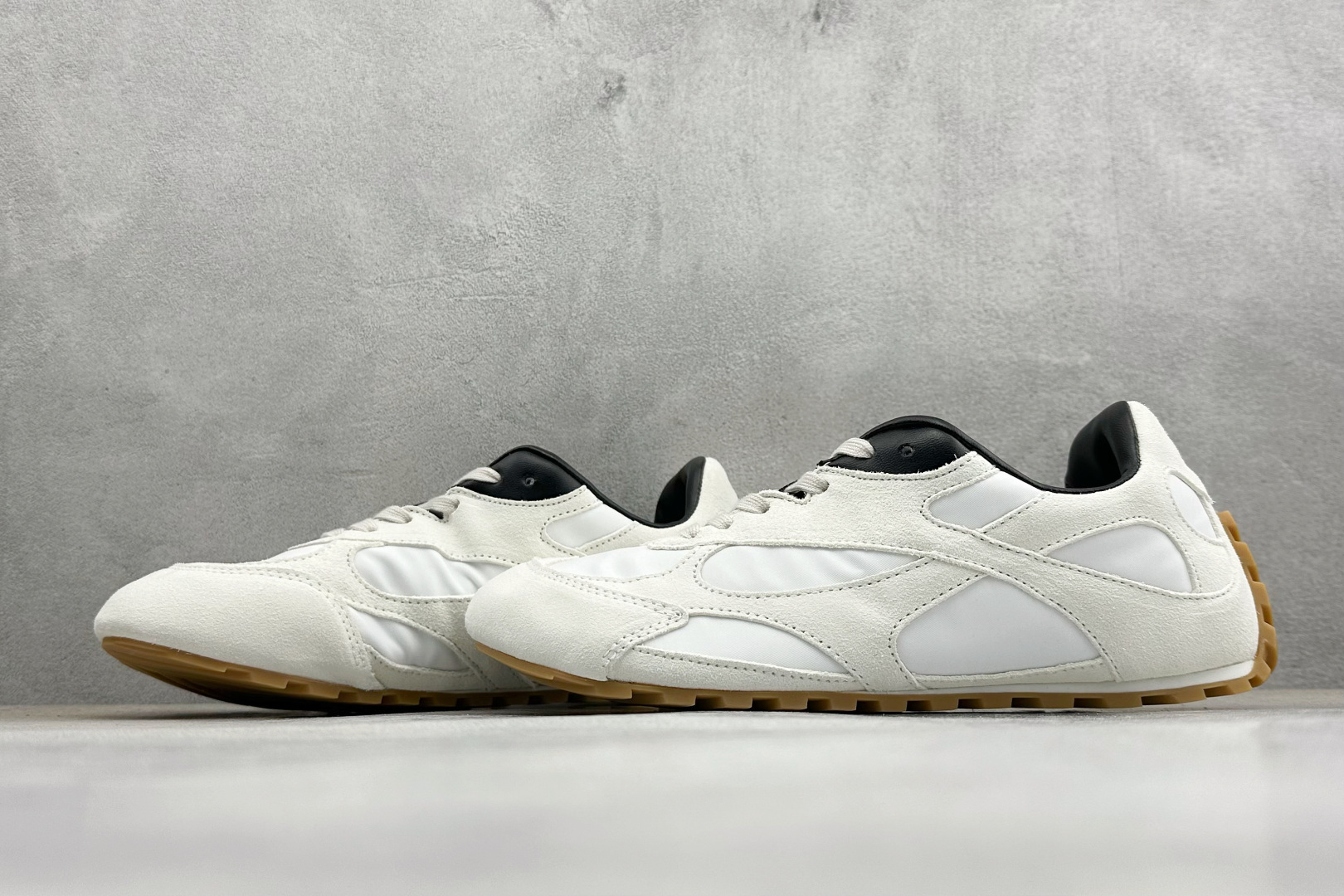 S版BOTTEGA VENETA Orbit Runner BV葆蝶家时尚休闲王一博同款老爹鞋运动鞋 851621V3MS2-Top High Quatity Cheap Sneakers Fashion Clothing Clothes Bags handbags Shoes of all Brand wholesale With The best Quality And Beautiful Price from China Factory Chinese suppliers wholesaler seller S版BOTTEGA VENETA Orbit Runner BV葆蝶家时尚休闲王一博同款老爹鞋运动鞋 851621V3MS2