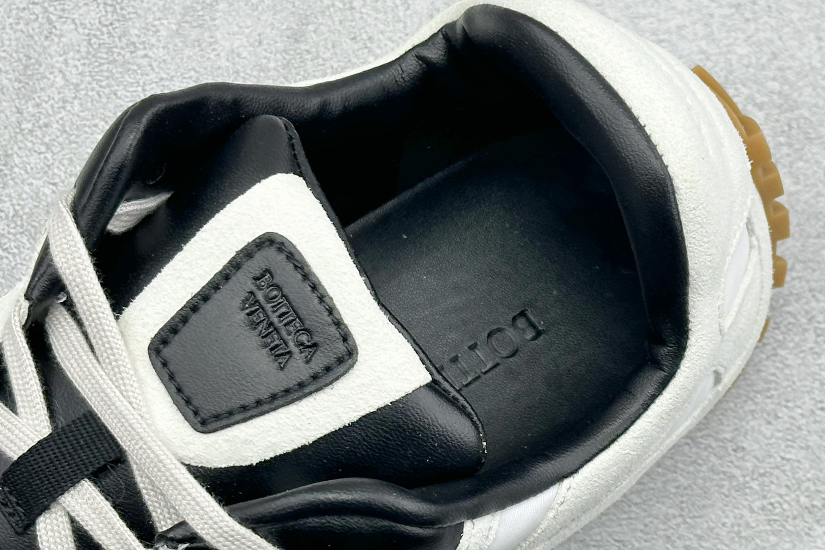 S版BOTTEGA VENETA Orbit Runner BV葆蝶家时尚休闲王一博同款老爹鞋运动鞋 851621V3MS2-Top High Quatity Cheap Sneakers Fashion Clothing Clothes Bags handbags Shoes of all Brand wholesale With The best Quality And Beautiful Price from China Factory Chinese suppliers wholesaler seller S版BOTTEGA VENETA Orbit Runner BV葆蝶家时尚休闲王一博同款老爹鞋运动鞋 851621V3MS2