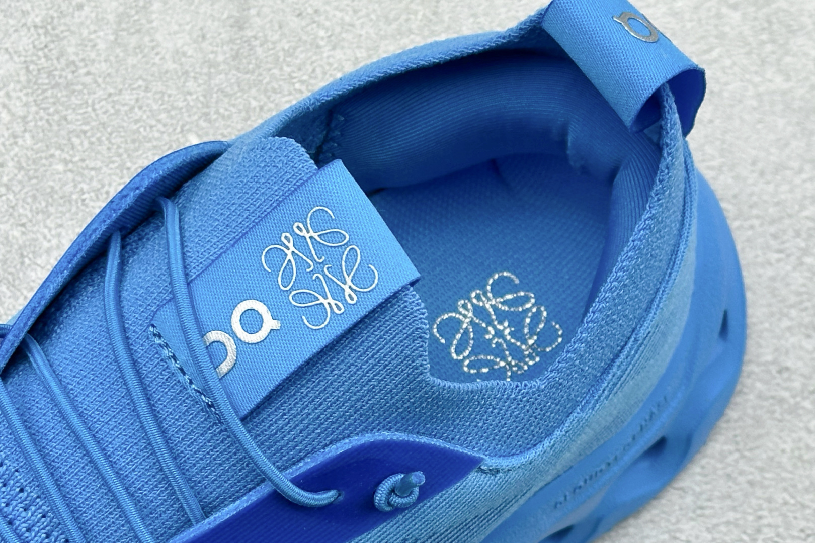XF版LOEWE x On Cloudtilt 昂跑罗意威联名 圆头系带生活休闲鞋 3WD30314190-Top High Quatity Cheap Sneakers Fashion Clothing Clothes Bags handbags Shoes of all Brand wholesale With The best Quality And Beautiful Price from China Factory Chinese suppliers wholesaler seller XF版LOEWE x On Cloudtilt 昂跑罗意威联名 圆头系带生活休闲鞋 3WD30314190