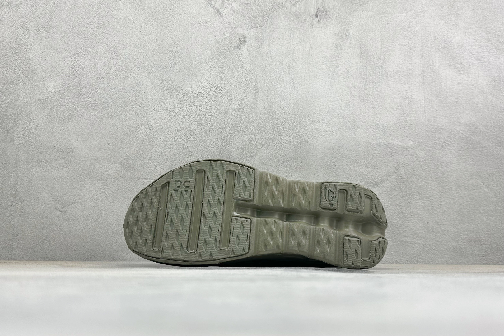 XF版LOEWE x On Cloudtilt 昂跑罗意威联名 圆头系带生活休闲鞋 3MD30330436-Top High Quatity Cheap Sneakers Fashion Clothing Clothes Bags handbags Shoes of all Brand wholesale With The best Quality And Beautiful Price from China Factory Chinese suppliers wholesaler seller XF版LOEWE x On Cloudtilt 昂跑罗意威联名 圆头系带生活休闲鞋 3MD30330436