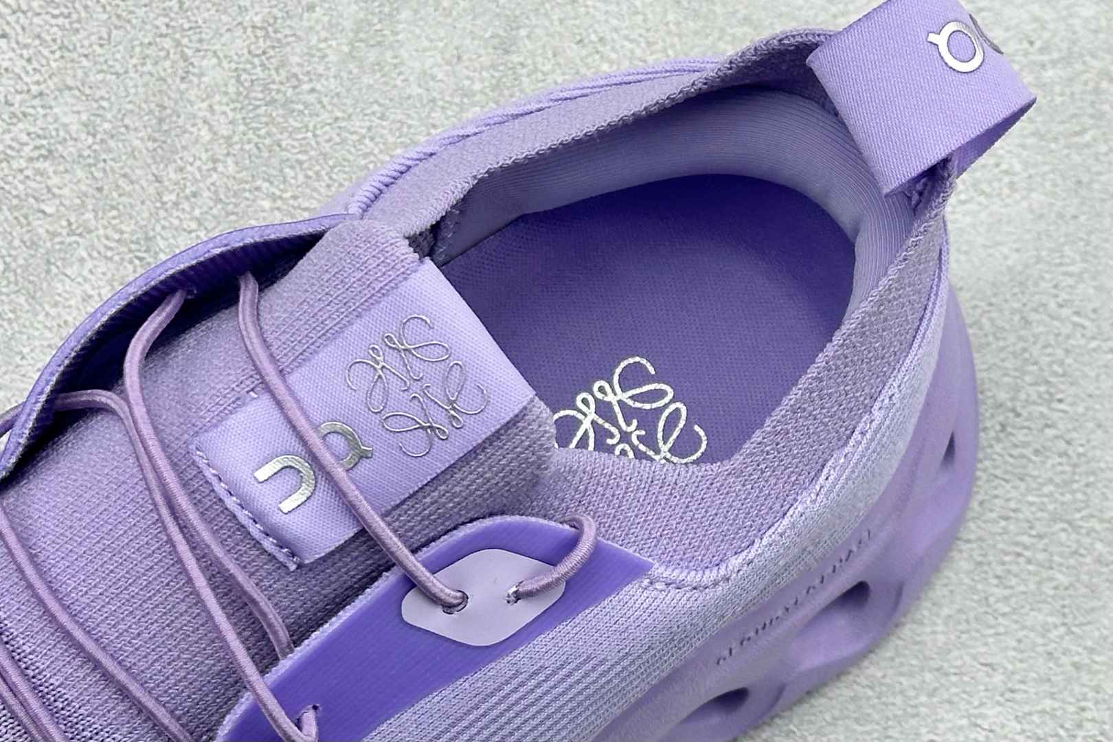 XF版LOEWE x On Cloudtilt 昂跑罗意威联名 圆头系带生活休闲鞋 3WD30312425-Top High Quatity Cheap Sneakers Fashion Clothing Clothes Bags handbags Shoes of all Brand wholesale With The best Quality And Beautiful Price from China Factory Chinese suppliers wholesaler seller XF版LOEWE x On Cloudtilt 昂跑罗意威联名 圆头系带生活休闲鞋 3WD30312425