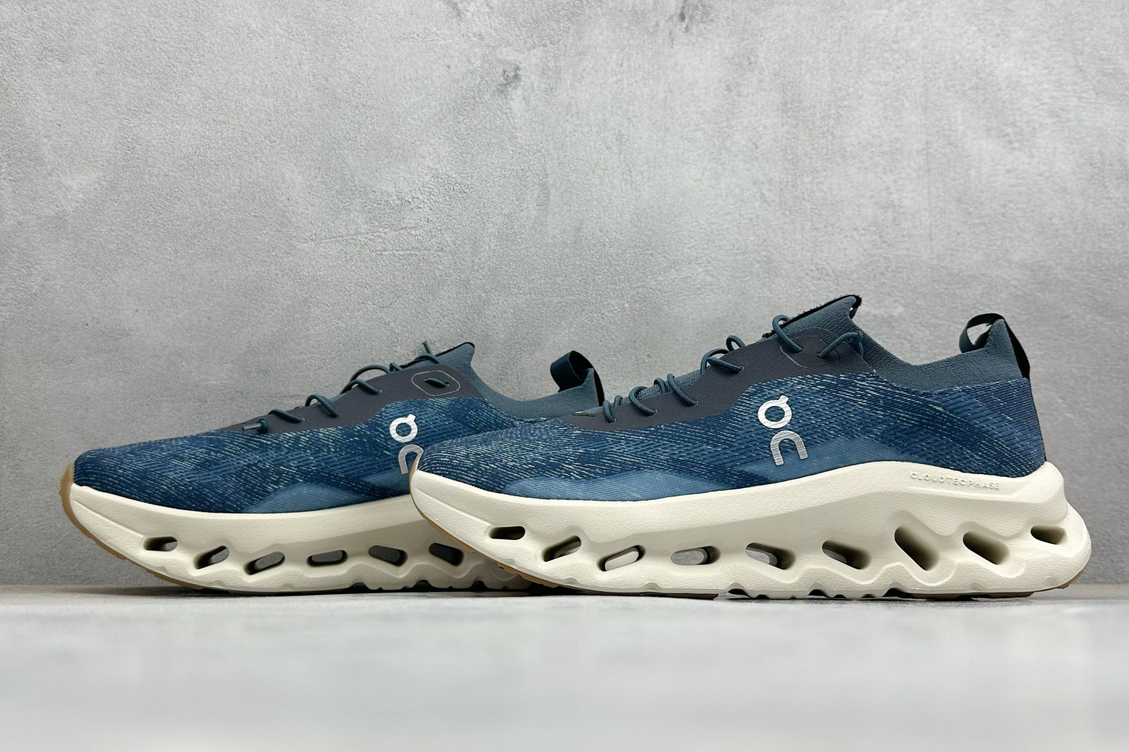 XF版LOEWE x On Cloudtilt 昂跑罗意威联名 圆头系带生活休闲鞋 3MF31174617-Top High Quatity Cheap Sneakers Fashion Clothing Clothes Bags handbags Shoes of all Brand wholesale With The best Quality And Beautiful Price from China Factory Chinese suppliers wholesaler seller XF版LOEWE x On Cloudtilt 昂跑罗意威联名 圆头系带生活休闲鞋 3MF31174617