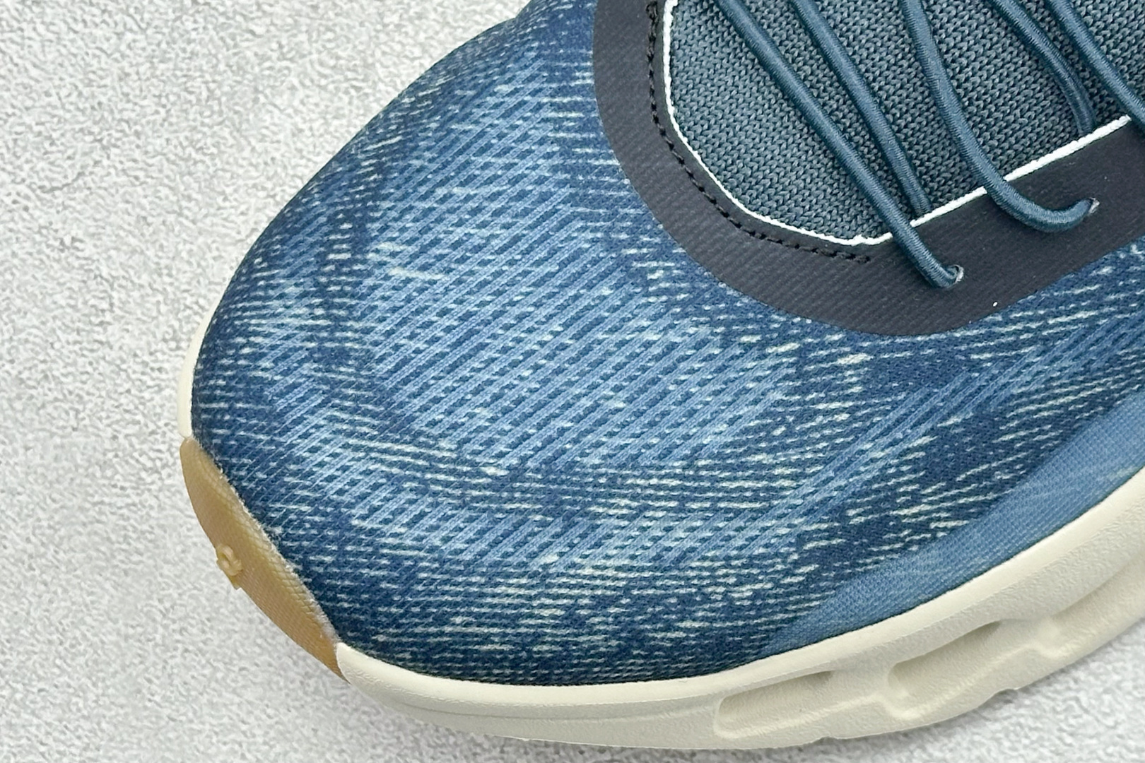 XF版LOEWE x On Cloudtilt 昂跑罗意威联名 圆头系带生活休闲鞋 3MF31174617-Top High Quatity Cheap Sneakers Fashion Clothing Clothes Bags handbags Shoes of all Brand wholesale With The best Quality And Beautiful Price from China Factory Chinese suppliers wholesaler seller XF版LOEWE x On Cloudtilt 昂跑罗意威联名 圆头系带生活休闲鞋 3MF31174617