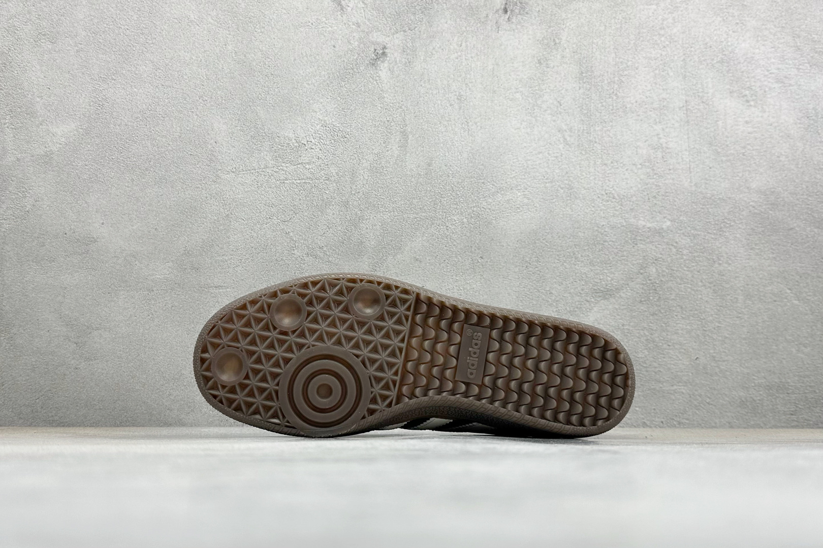 HZ版Adidas Originals Samba 阿迪达斯三叶草 桑巴舞系列绅士德训足球风百搭低帮休闲运动板鞋 IH3982-Top High Quatity Cheap Sneakers Fashion Clothing Clothes Bags handbags Shoes of all Brand wholesale With The best Quality And Beautiful Price from China Factory Chinese suppliers wholesaler seller HZ版Adidas Originals Samba 阿迪达斯三叶草 桑巴舞系列绅士德训足球风百搭低帮休闲运动板鞋 IH3982