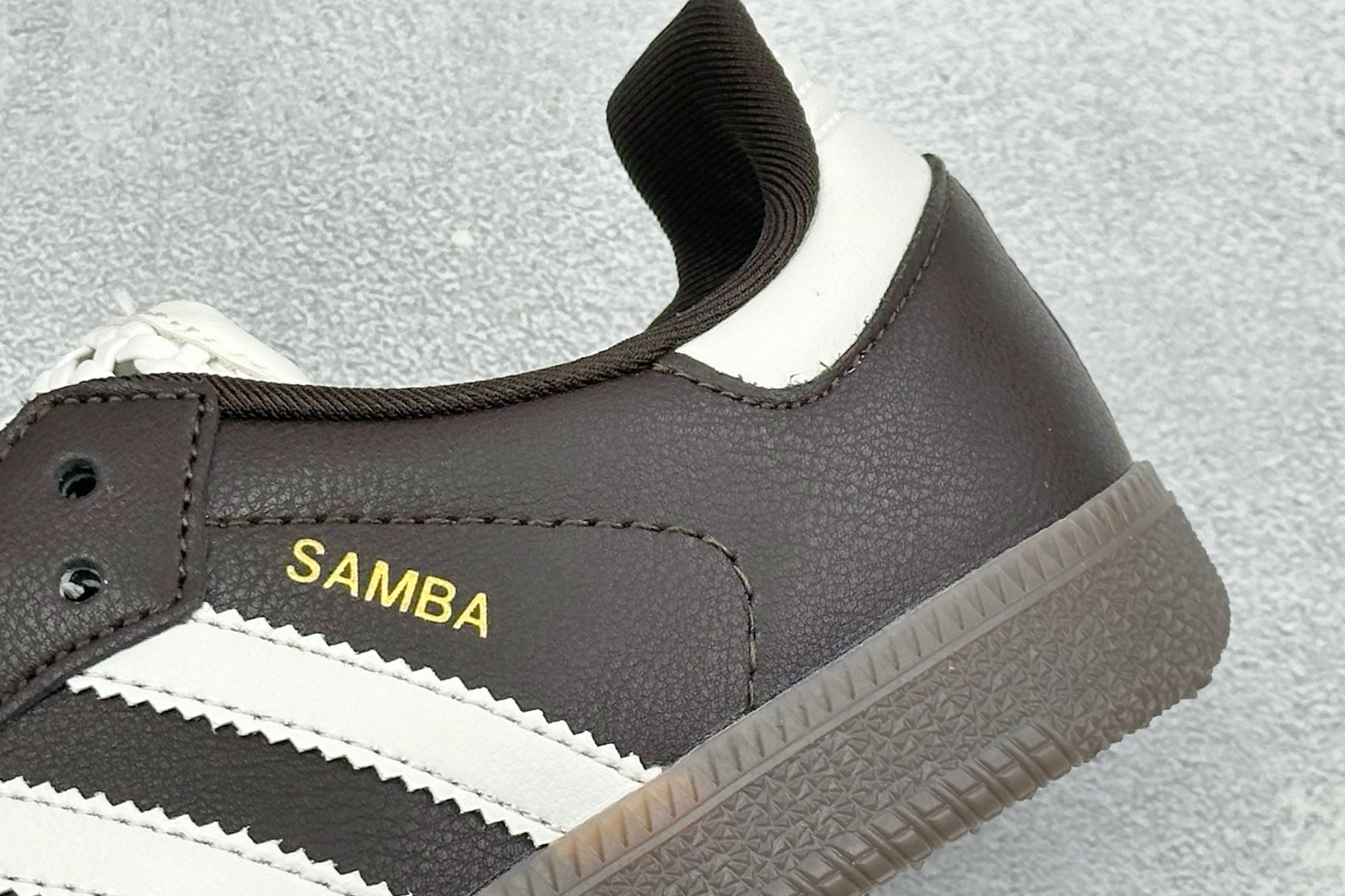 HZ版Adidas Originals Samba 阿迪达斯三叶草 桑巴舞系列绅士德训足球风百搭低帮休闲运动板鞋 IH3982-Top High Quatity Cheap Sneakers Fashion Clothing Clothes Bags handbags Shoes of all Brand wholesale With The best Quality And Beautiful Price from China Factory Chinese suppliers wholesaler seller HZ版Adidas Originals Samba 阿迪达斯三叶草 桑巴舞系列绅士德训足球风百搭低帮休闲运动板鞋 IH3982