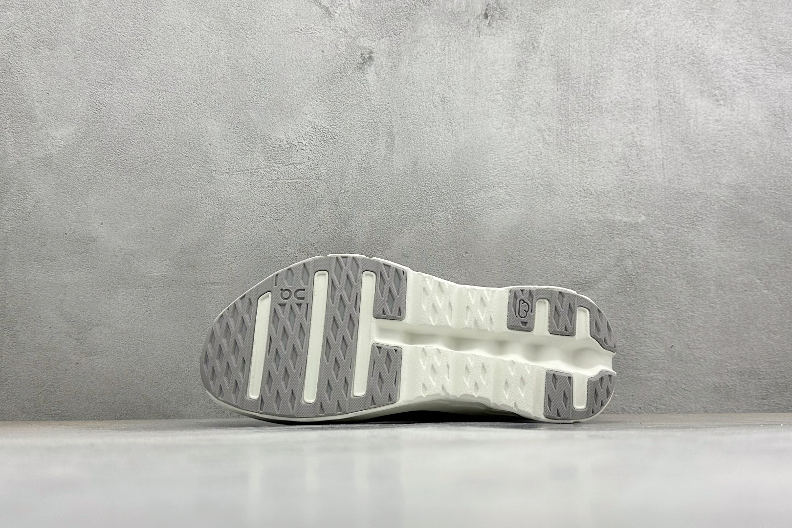 XF版LOEWE x On Cloudtilt 昂跑罗意威联名 圆头系带生活休闲鞋 3WF31174619-Top High Quatity Cheap Sneakers Fashion Clothing Clothes Bags handbags Shoes of all Brand wholesale With The best Quality And Beautiful Price from China Factory Chinese suppliers wholesaler seller XF版LOEWE x On Cloudtilt 昂跑罗意威联名 圆头系带生活休闲鞋 3WF31174619
