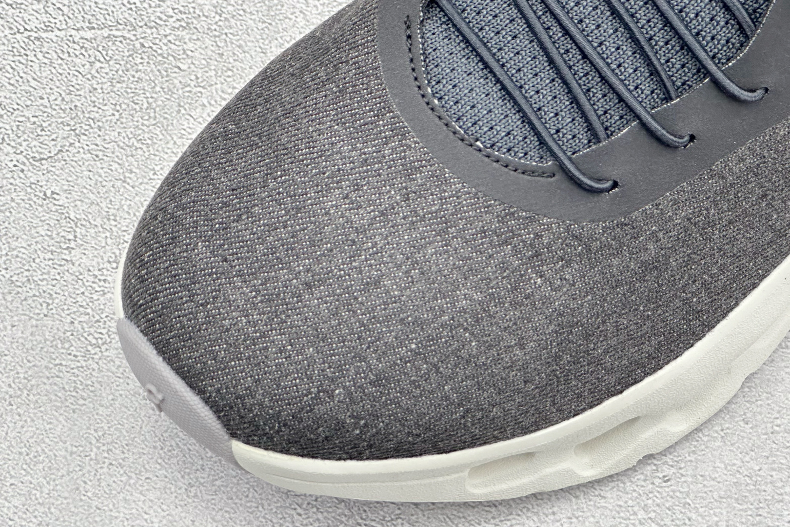 XF版LOEWE x On Cloudtilt 昂跑罗意威联名 圆头系带生活休闲鞋 3WF31174619-Top High Quatity Cheap Sneakers Fashion Clothing Clothes Bags handbags Shoes of all Brand wholesale With The best Quality And Beautiful Price from China Factory Chinese suppliers wholesaler seller XF版LOEWE x On Cloudtilt 昂跑罗意威联名 圆头系带生活休闲鞋 3WF31174619