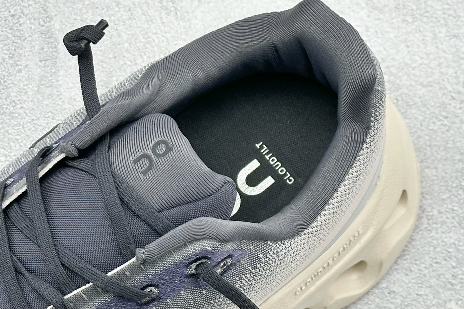 XF版On昂跑 Cloudtiit CL 户外街头机能风跑步鞋 3ME10050725-Top High Quatity Cheap Sneakers Fashion Clothing Clothes Bags handbags Shoes of all Brand wholesale With The best Quality And Beautiful Price from China Factory Chinese suppliers wholesaler seller XF版On昂跑 Cloudtiit CL 户外街头机能风跑步鞋 3ME10050725