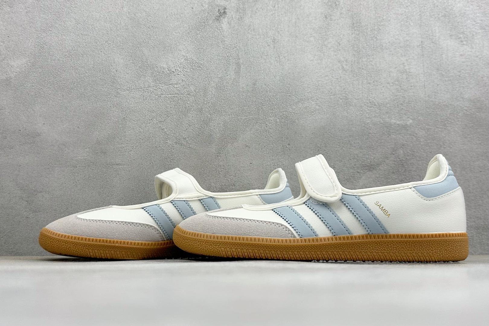 XR版AD SAMBA Jane W 玛丽珍鞋 炎夏鞋柜必备 JR7339-Top High Quatity Cheap Sneakers Fashion Clothing Clothes Bags handbags Shoes of all Brand wholesale With The best Quality And Beautiful Price from China Factory Chinese suppliers wholesaler seller XR版AD SAMBA Jane W 玛丽珍鞋 炎夏鞋柜必备 JR7339