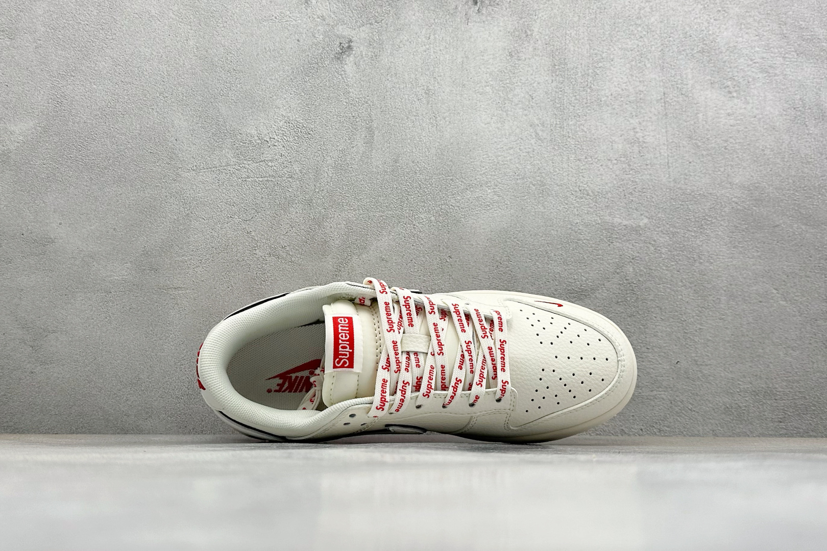 Nike SB Dunk Low SUP联名款 高端定制 低帮休闲滑板鞋 XX3168-191-Top High Quatity Cheap Sneakers Fashion Clothing Clothes Bags handbags Shoes of all Brand wholesale With The best Quality And Beautiful Price from China Factory Chinese suppliers wholesaler seller Nike SB Dunk Low SUP联名款 高端定制 低帮休闲滑板鞋 XX3168-191