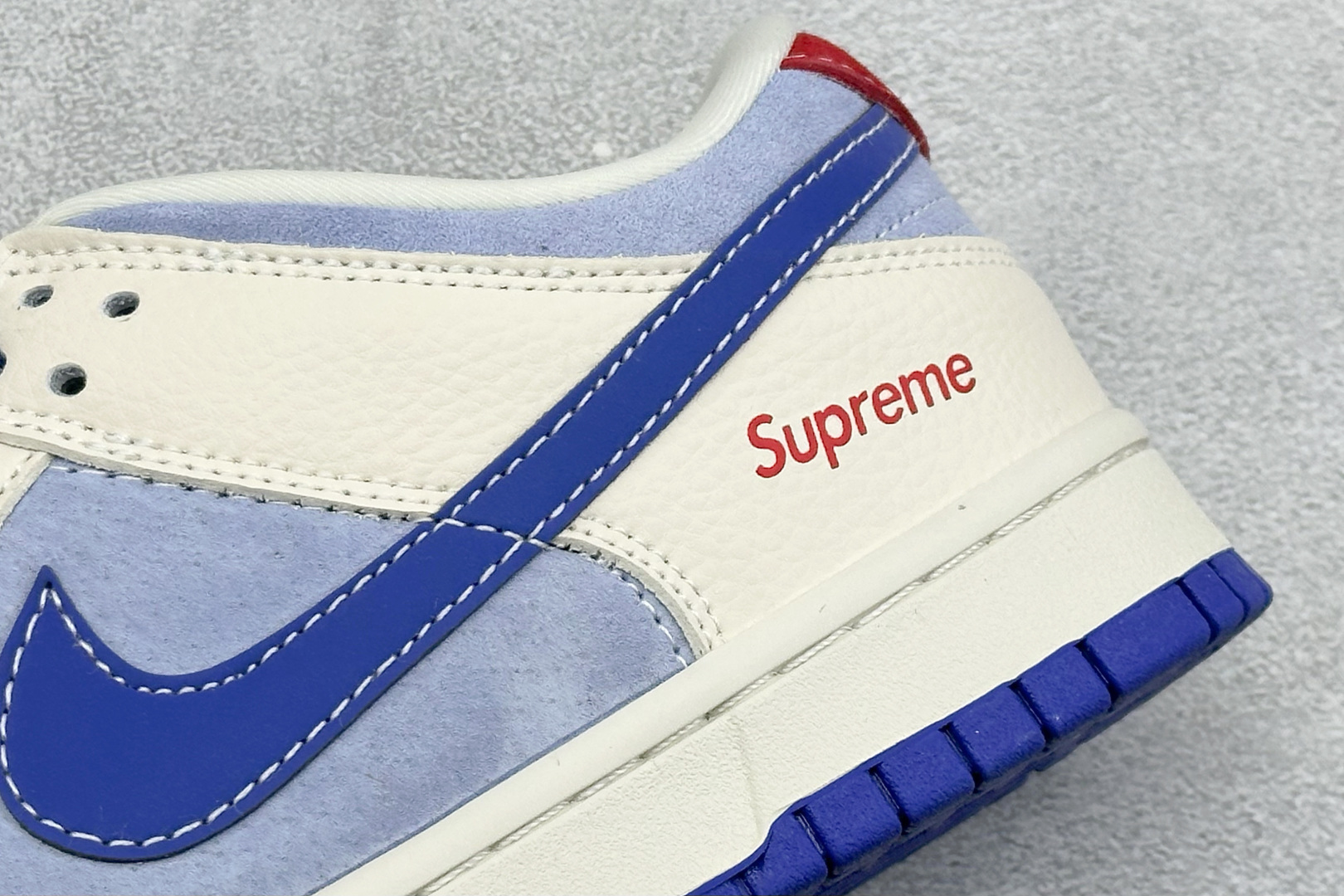 Nike SB Dunk Low 联名款 高端定制 低帮休闲滑板鞋 TX1688-005-Top High Quatity Cheap Sneakers Fashion Clothing Clothes Bags handbags Shoes of all Brand wholesale With The best Quality And Beautiful Price from China Factory Chinese suppliers wholesaler seller Nike SB Dunk Low 联名款 高端定制 低帮休闲滑板鞋 TX1688-005
