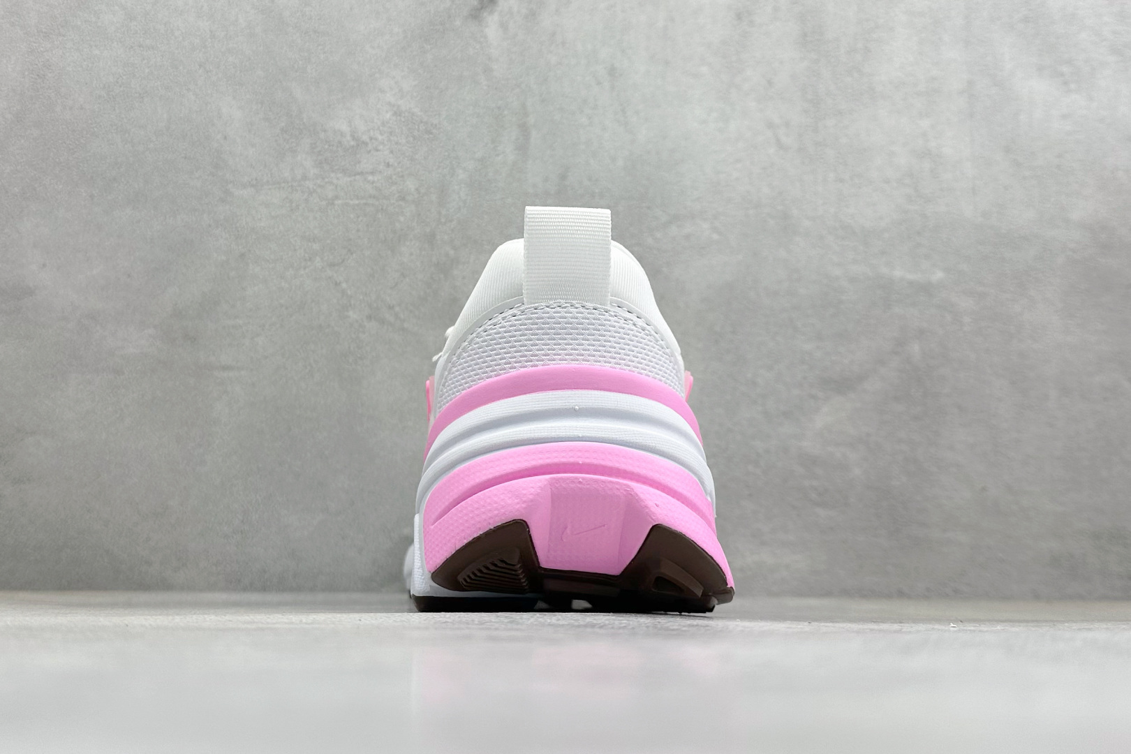Nike V2K Run 减震防滑复古低帮跑步鞋 FD0736-117-Top High Quatity Cheap Sneakers Fashion Clothing Clothes Bags handbags Shoes of all Brand wholesale With The best Quality And Beautiful Price from China Factory Chinese suppliers wholesaler seller Nike V2K Run 减震防滑复古低帮跑步鞋 FD0736-117