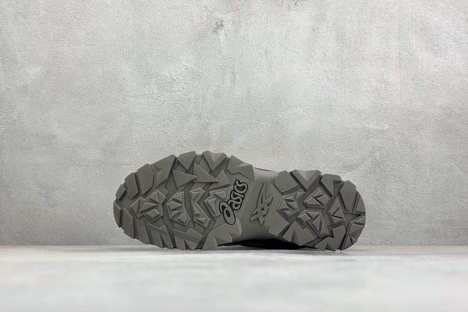 Asics Gel-Truck 织物合成革 简约 低帮 生活休闲鞋 1203A485-001
